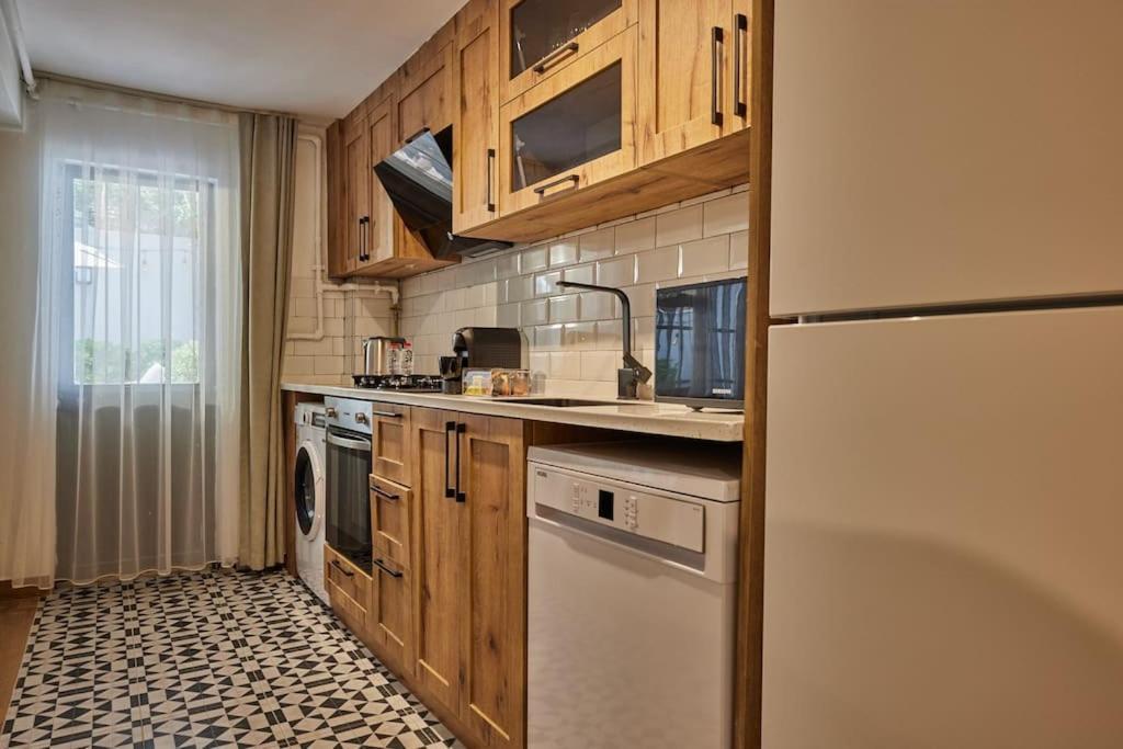 Hidden Gem 2 Min To Metro - Baysungur D1 Apartment