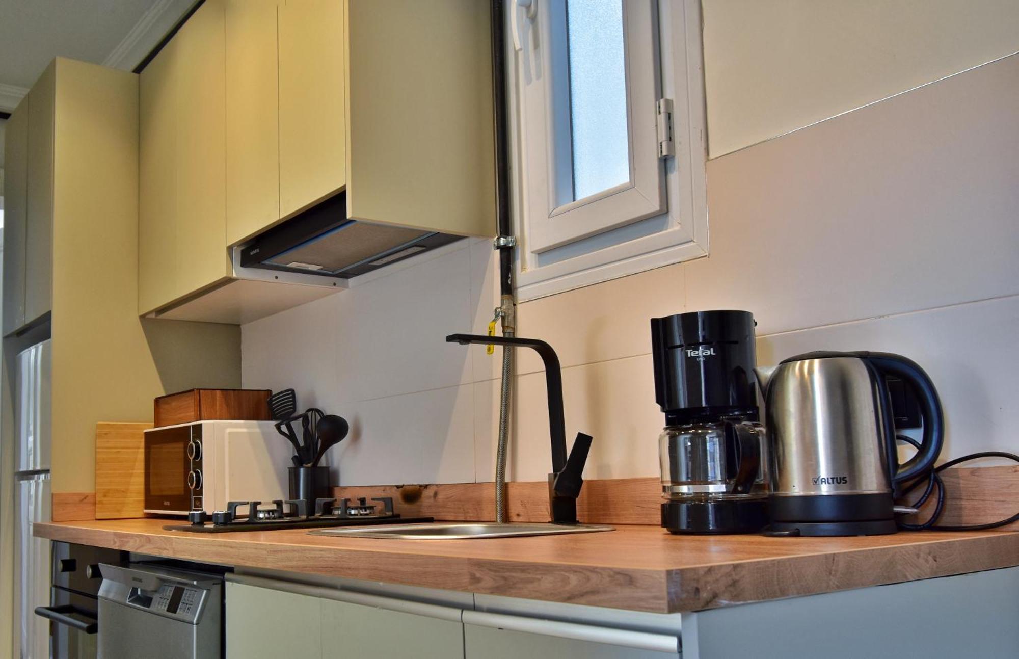Cozy Renovated 3br Near Taksim- Santur D10