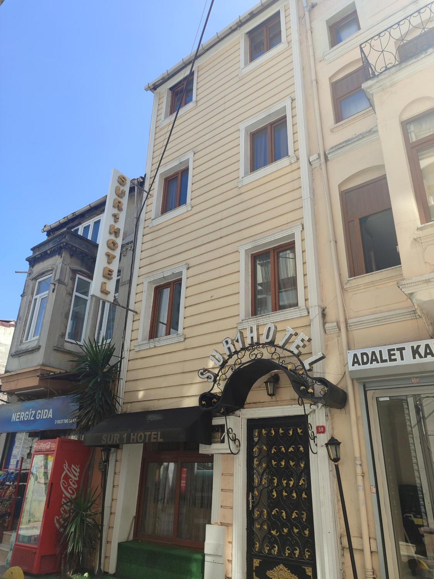 Aparthotel Sur1