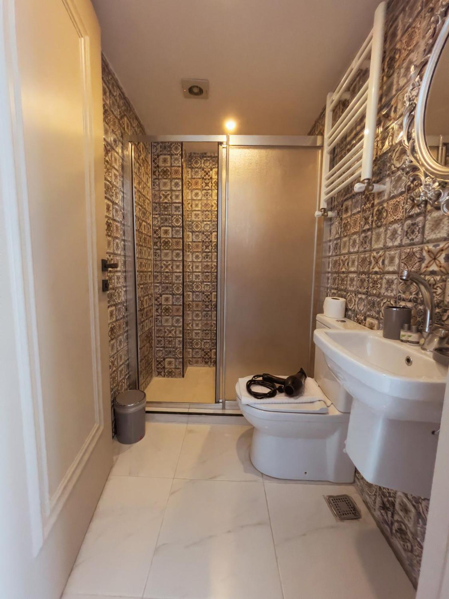 Lumina Boutique Hotel *