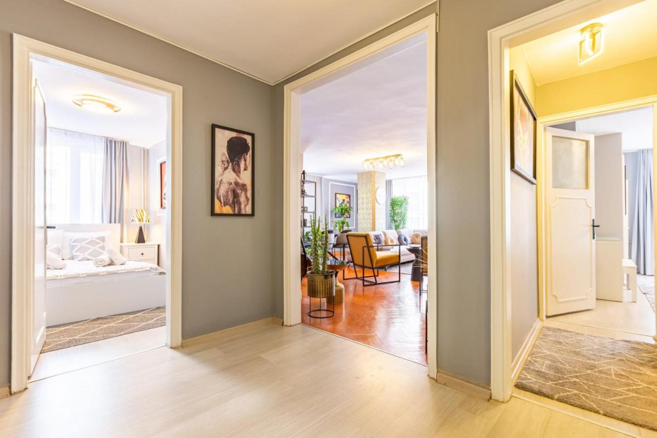 Flat With Excellent Location In Nisantasi