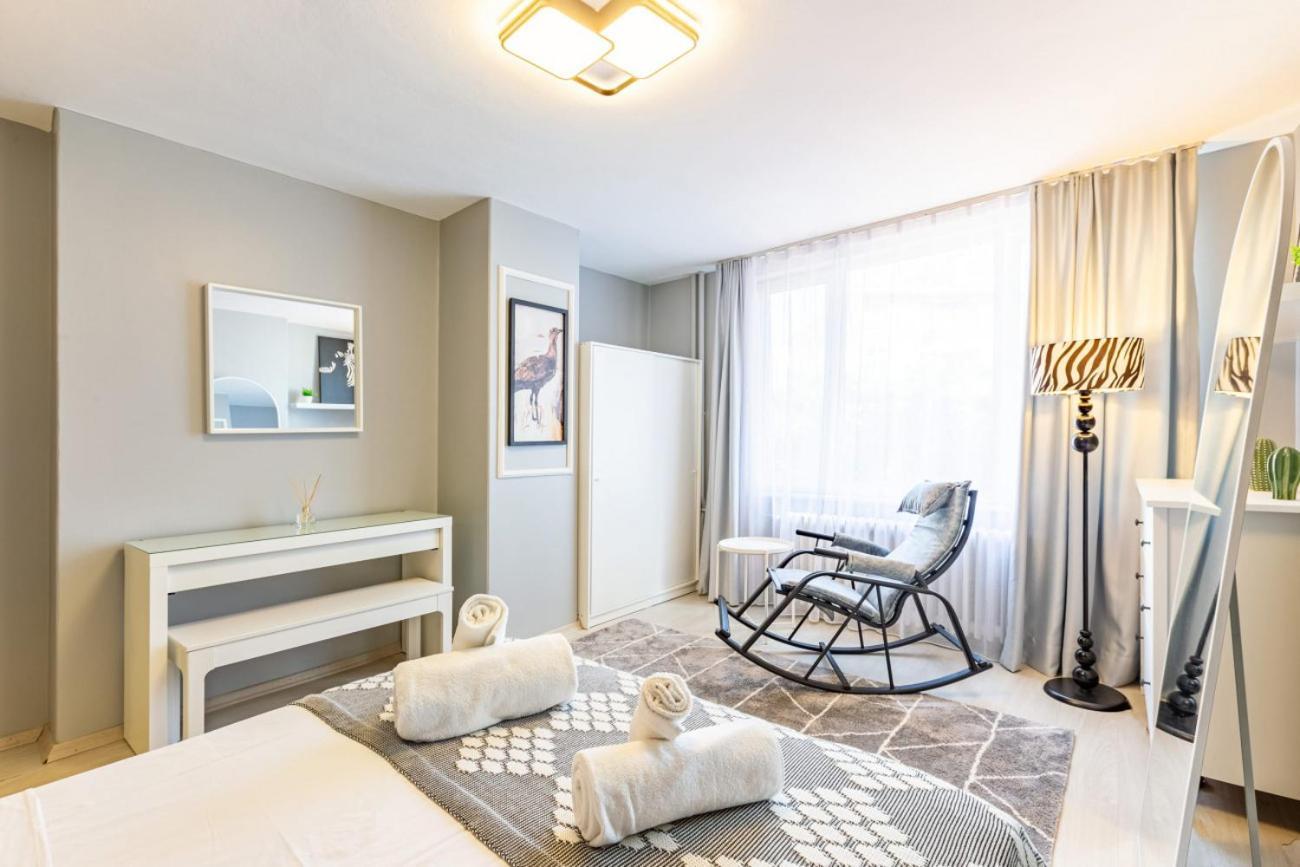 Flat With Excellent Location In Nisantasi Apartment
