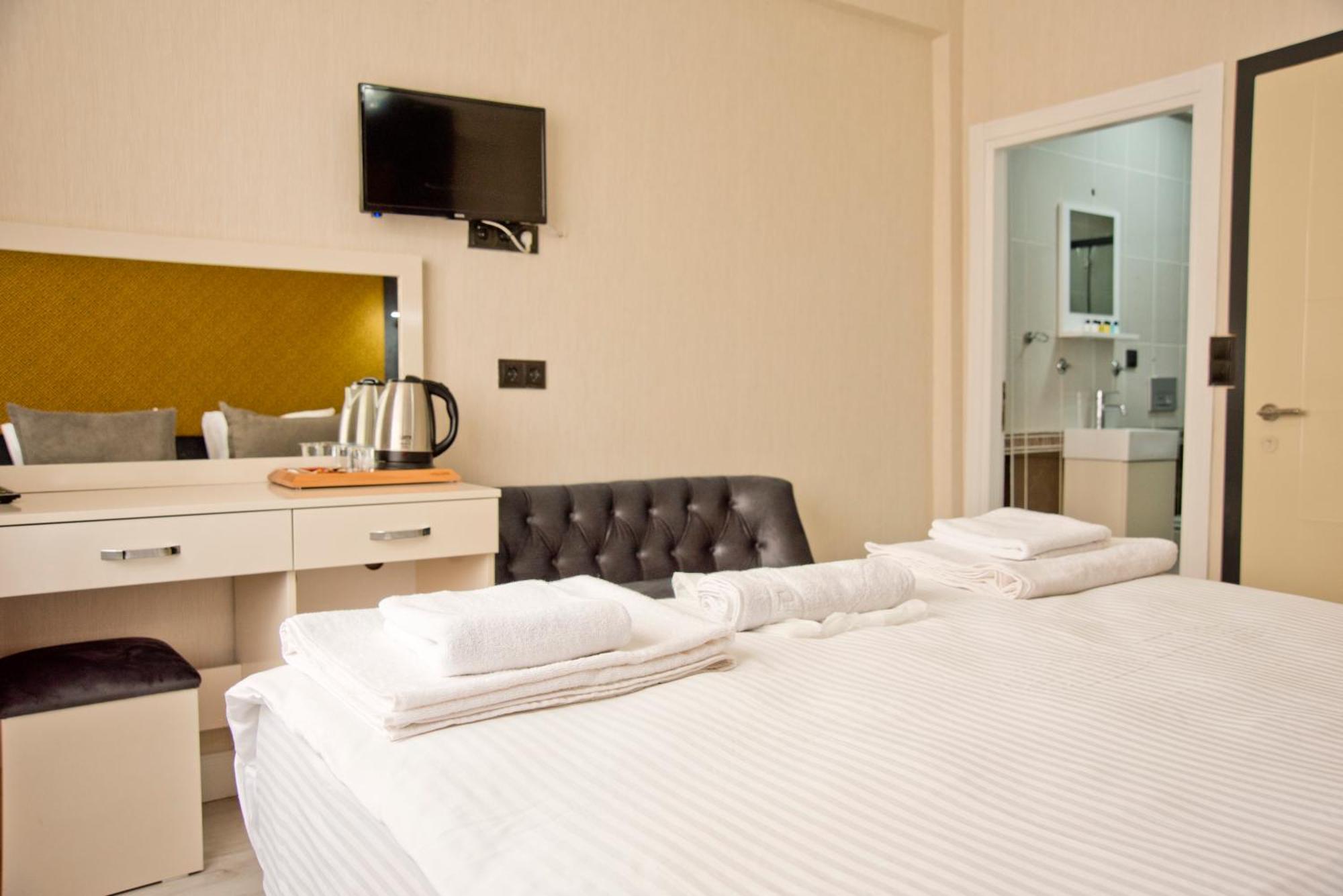Yakut Hotel