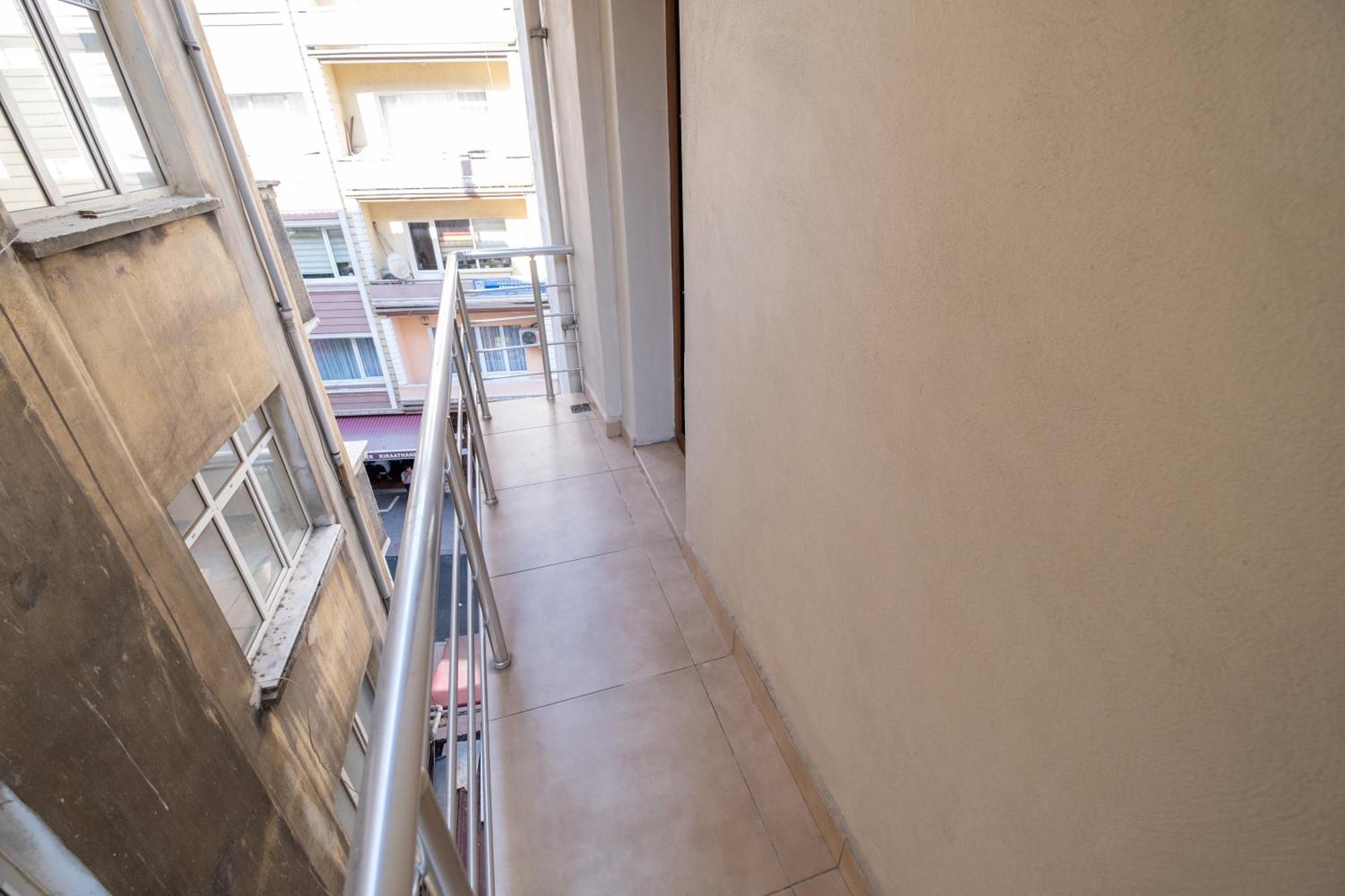 Apartment Lavin & *