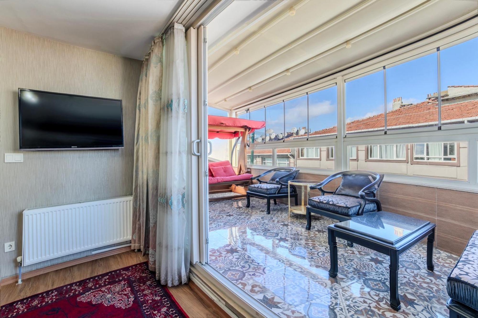 Lemis Aparthotel 3*