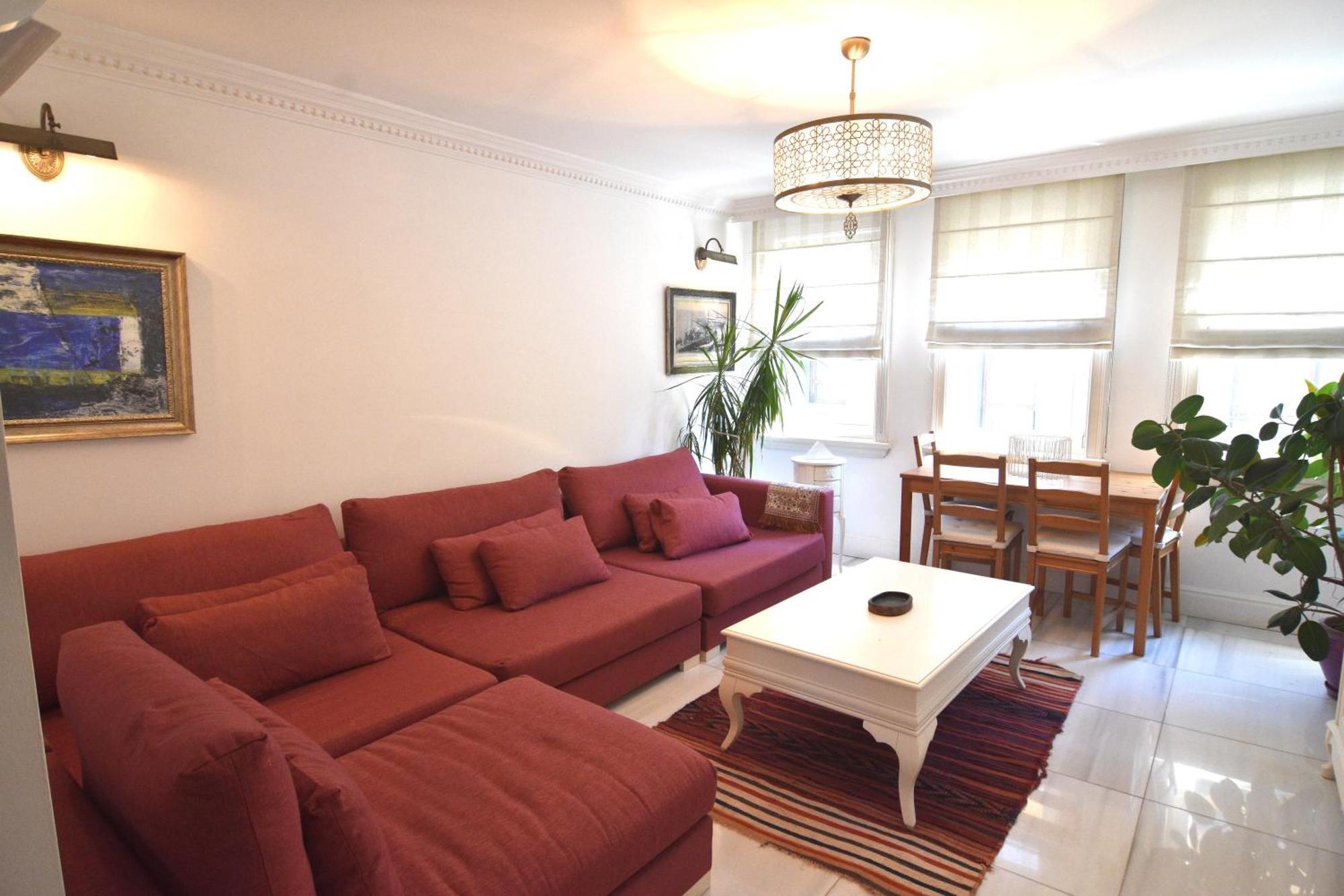 Apartment Cozy 1-bdr In Cihangir Neighborhood Istanbul