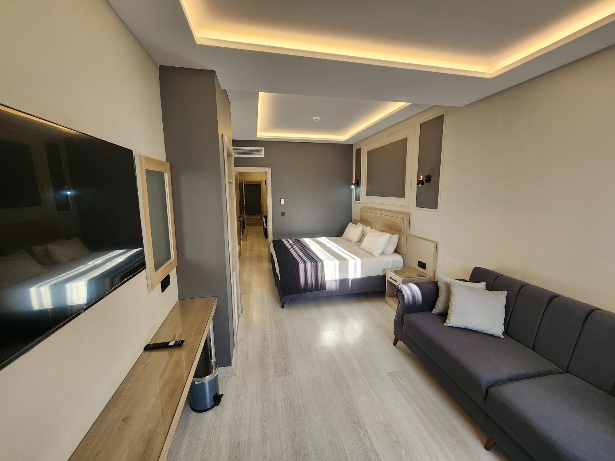 Nanda Hotel 4*