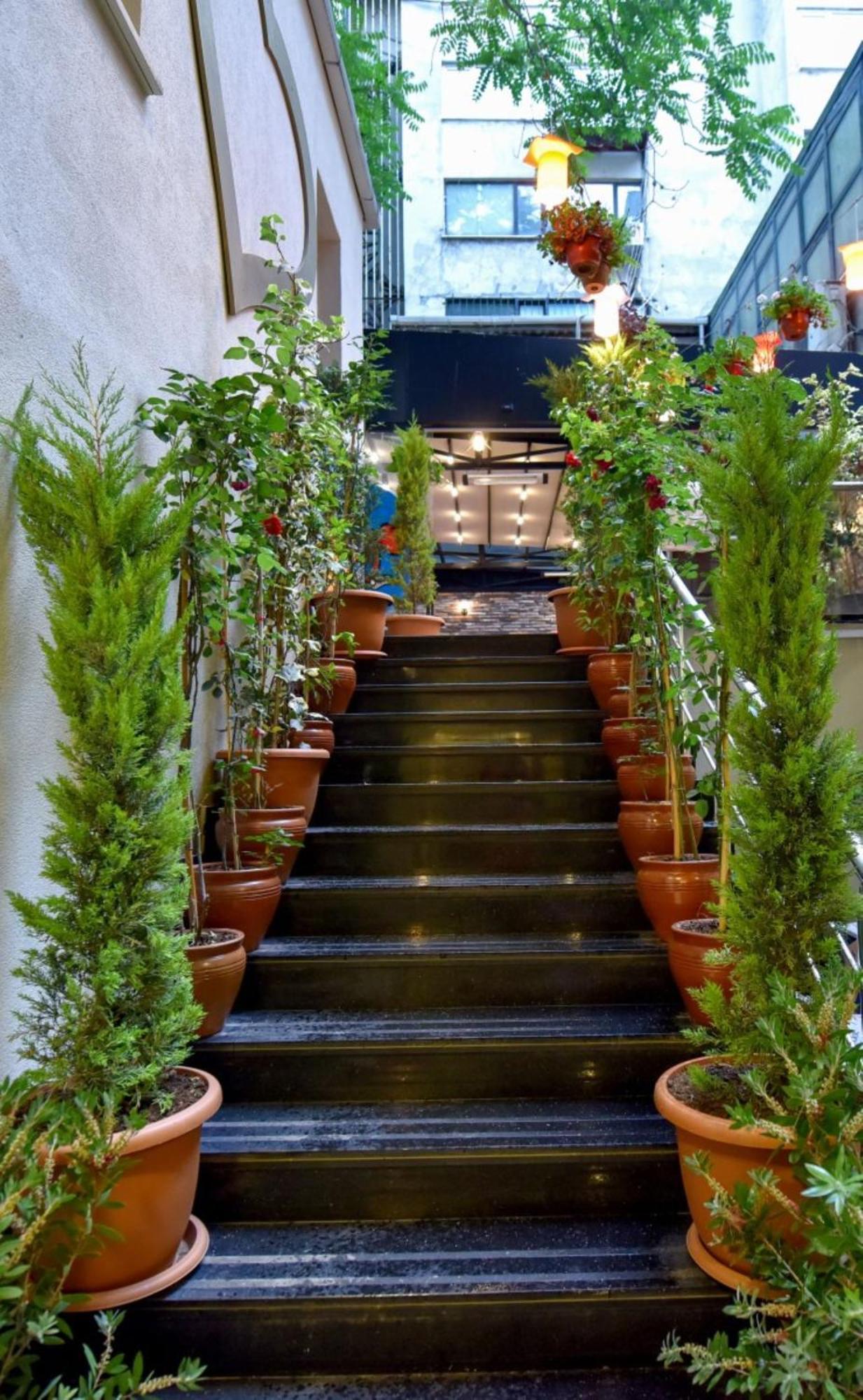 Hotel Royal Garden And Istanbul