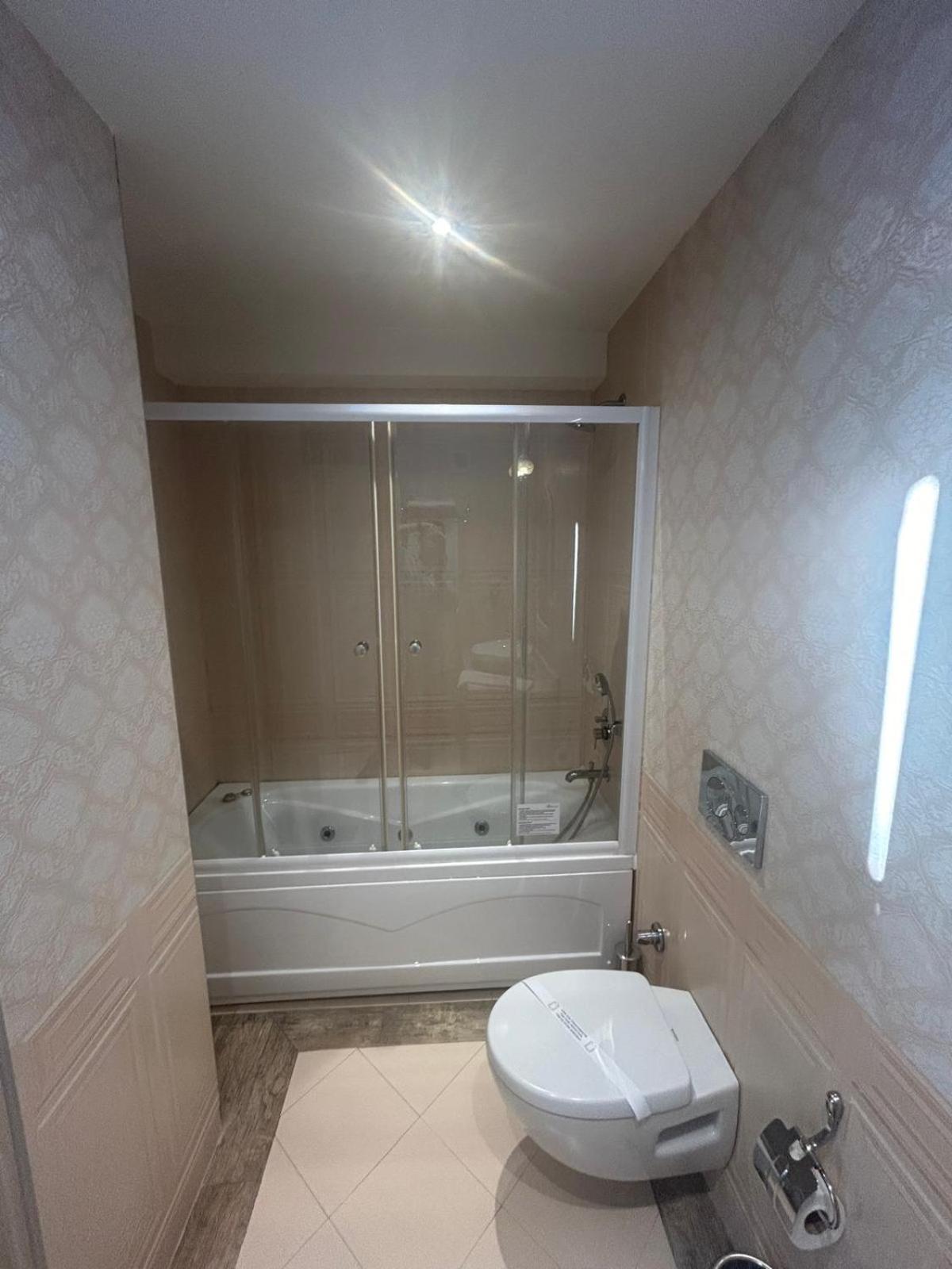 Elegance Hotel 4*