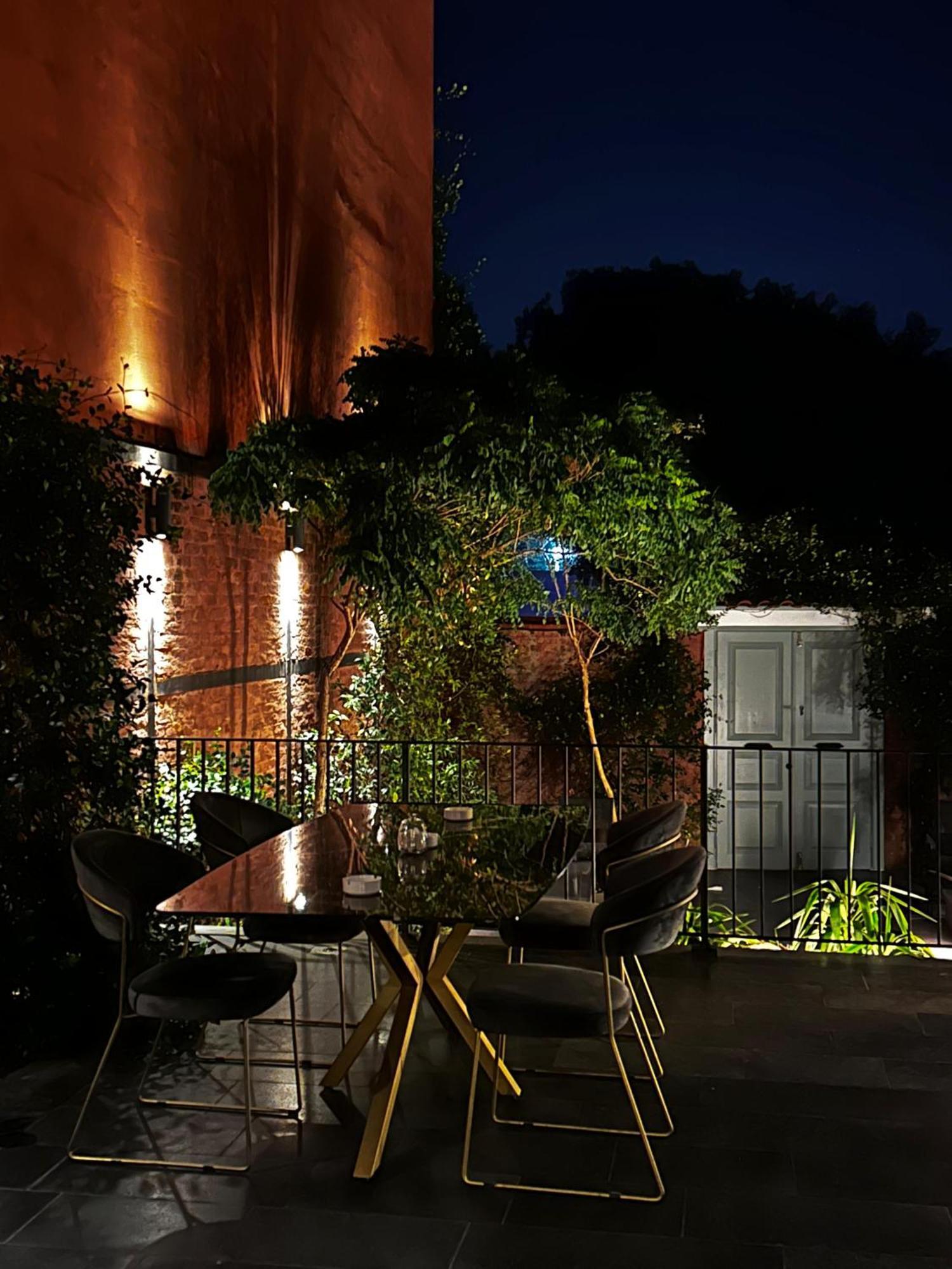 Va Mansion Hotel *