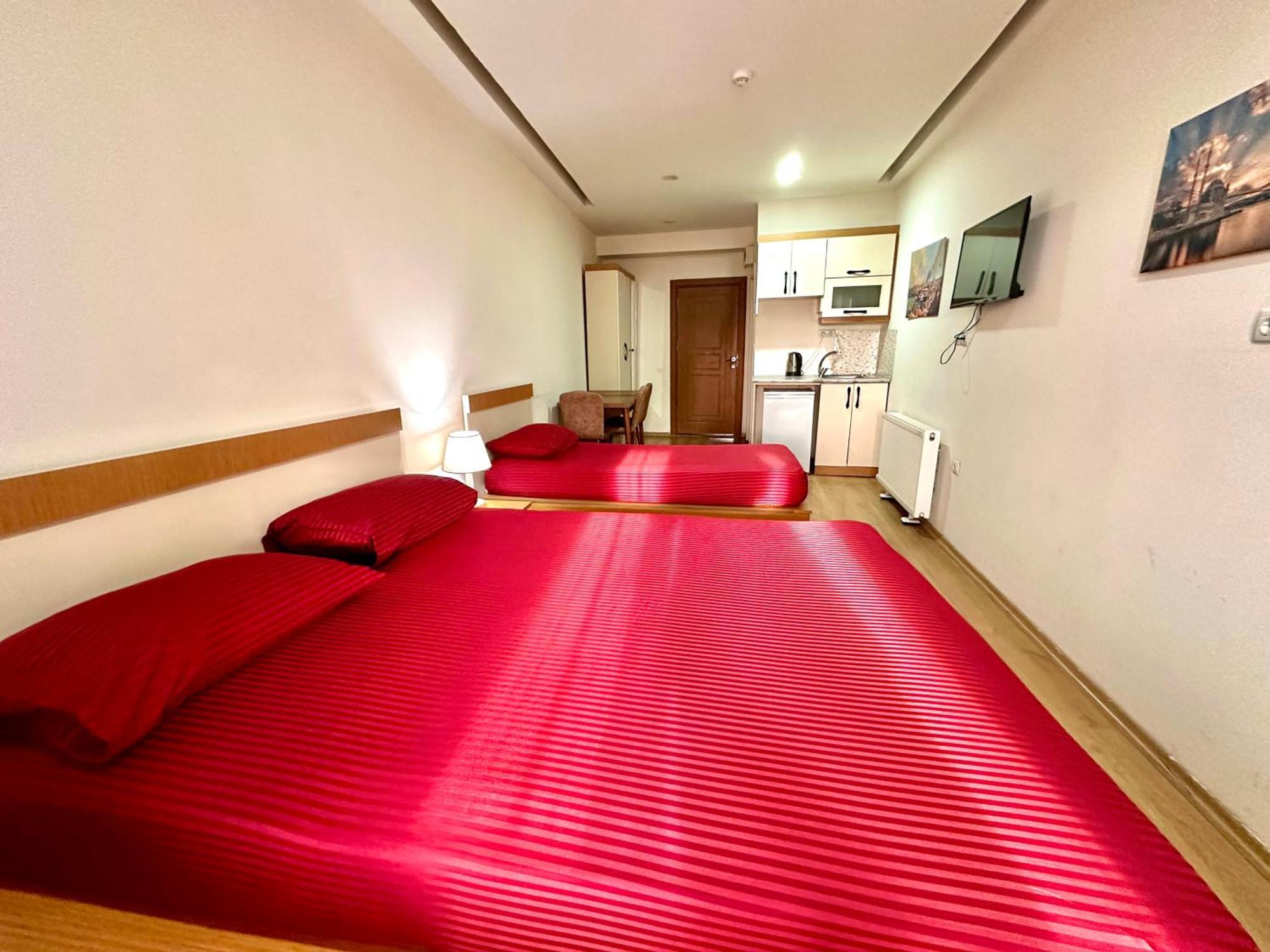Comfort Nevvaz Suit Taksim 3*