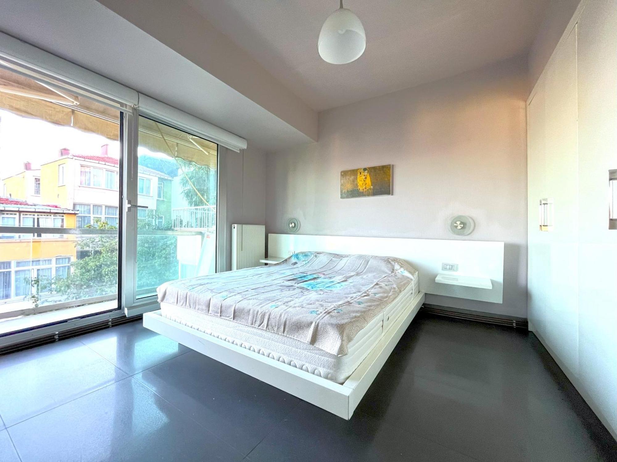 Stylish With Bosphorus View In Besiktas Apartment