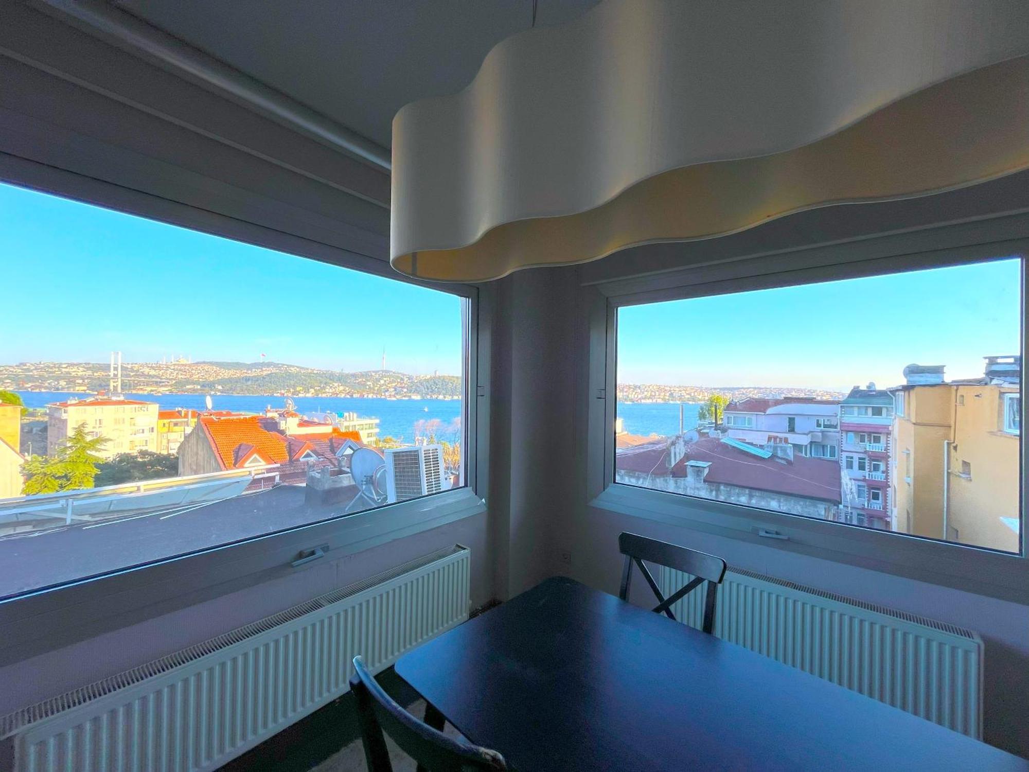 Apartment Stylish With Bosphorus View In Besiktas