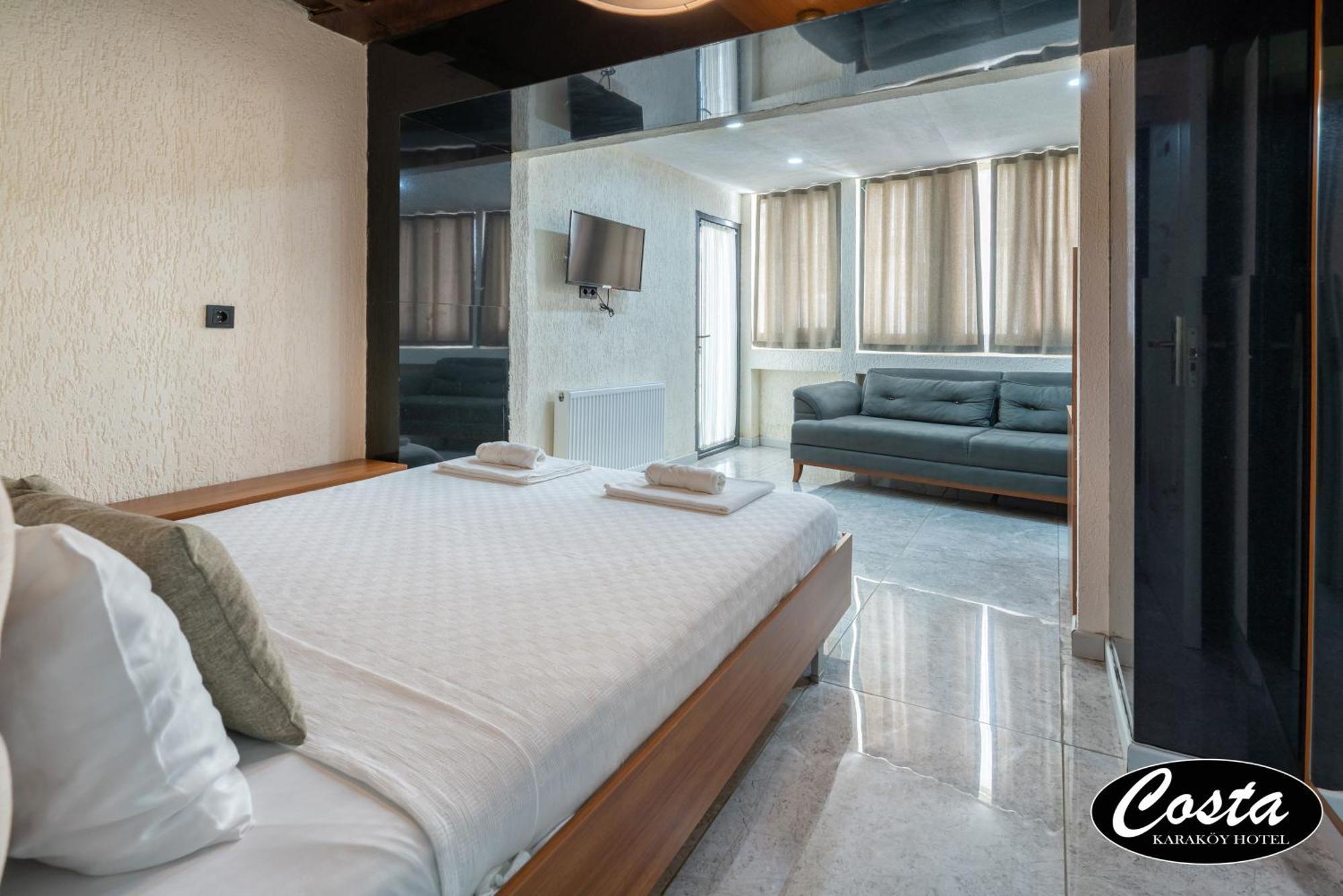 Costa Karakoy Hotel