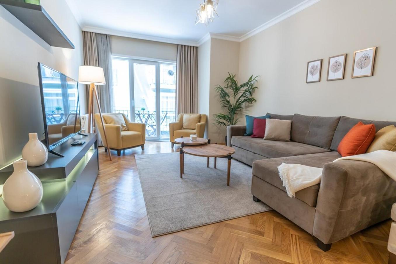 Cukurcuma 2br Stylish Interior