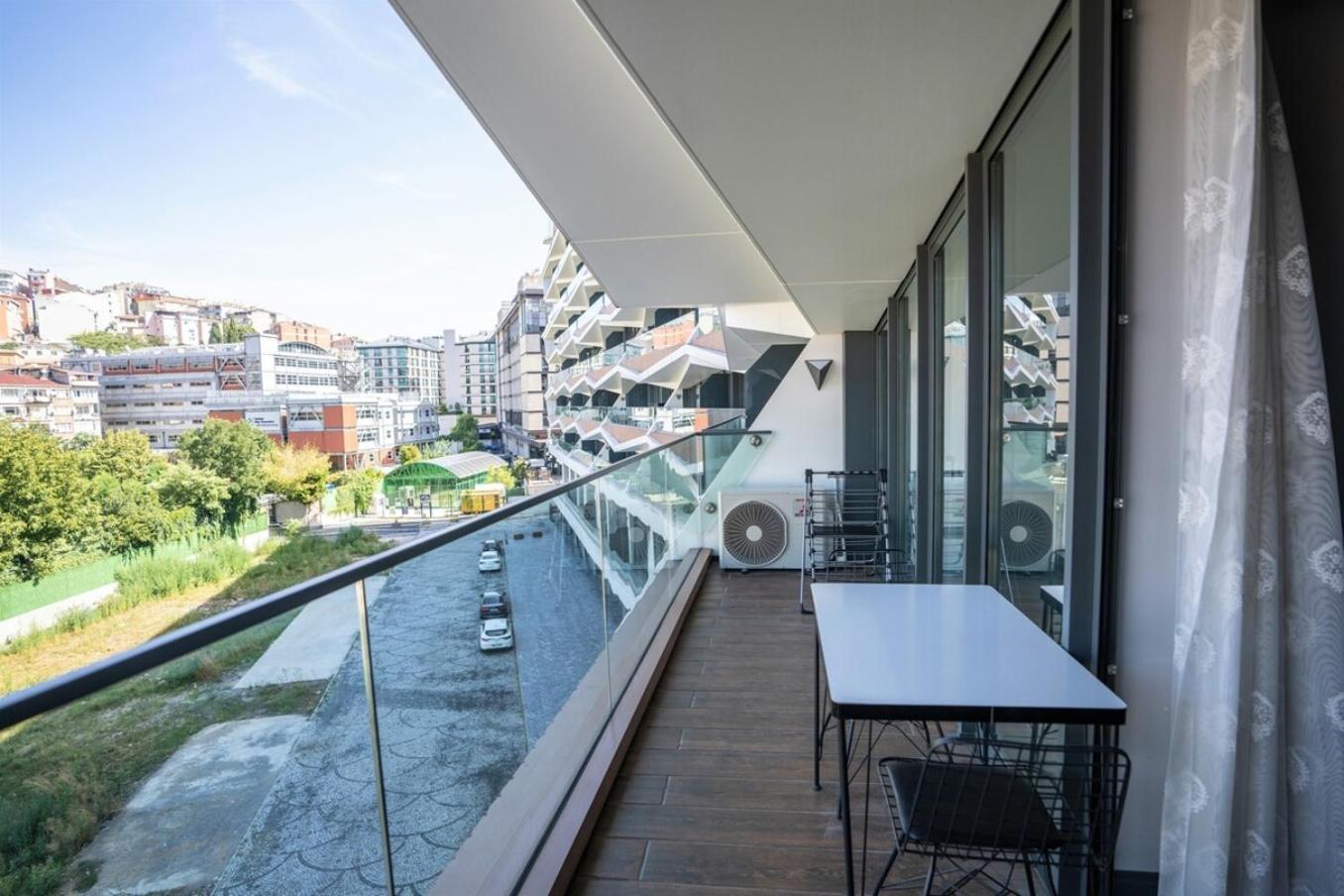 Bright And Modern With Stunning View Apartment Istanbul