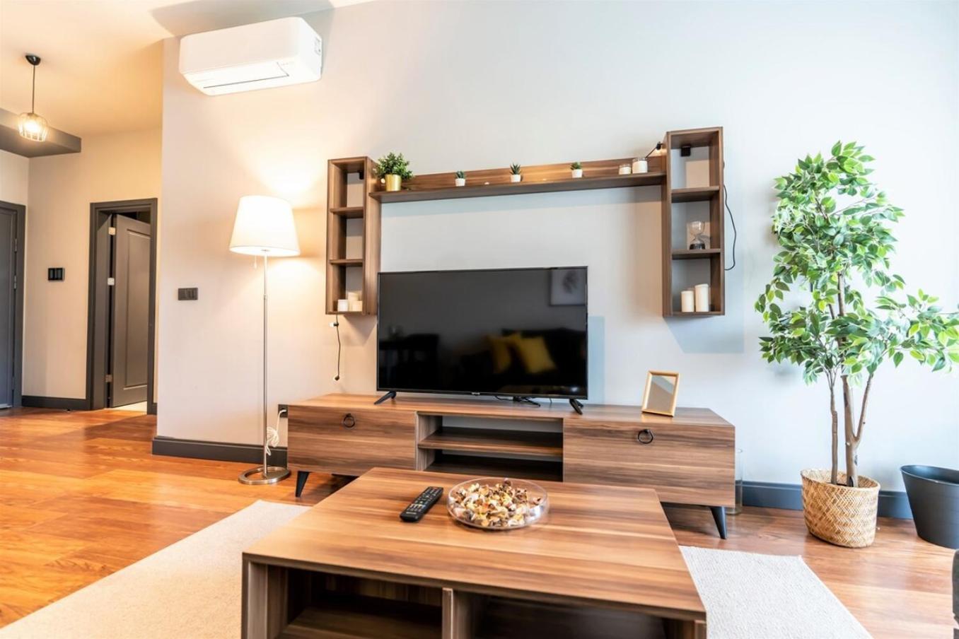 Bright And Modern With Stunning View Apartment *