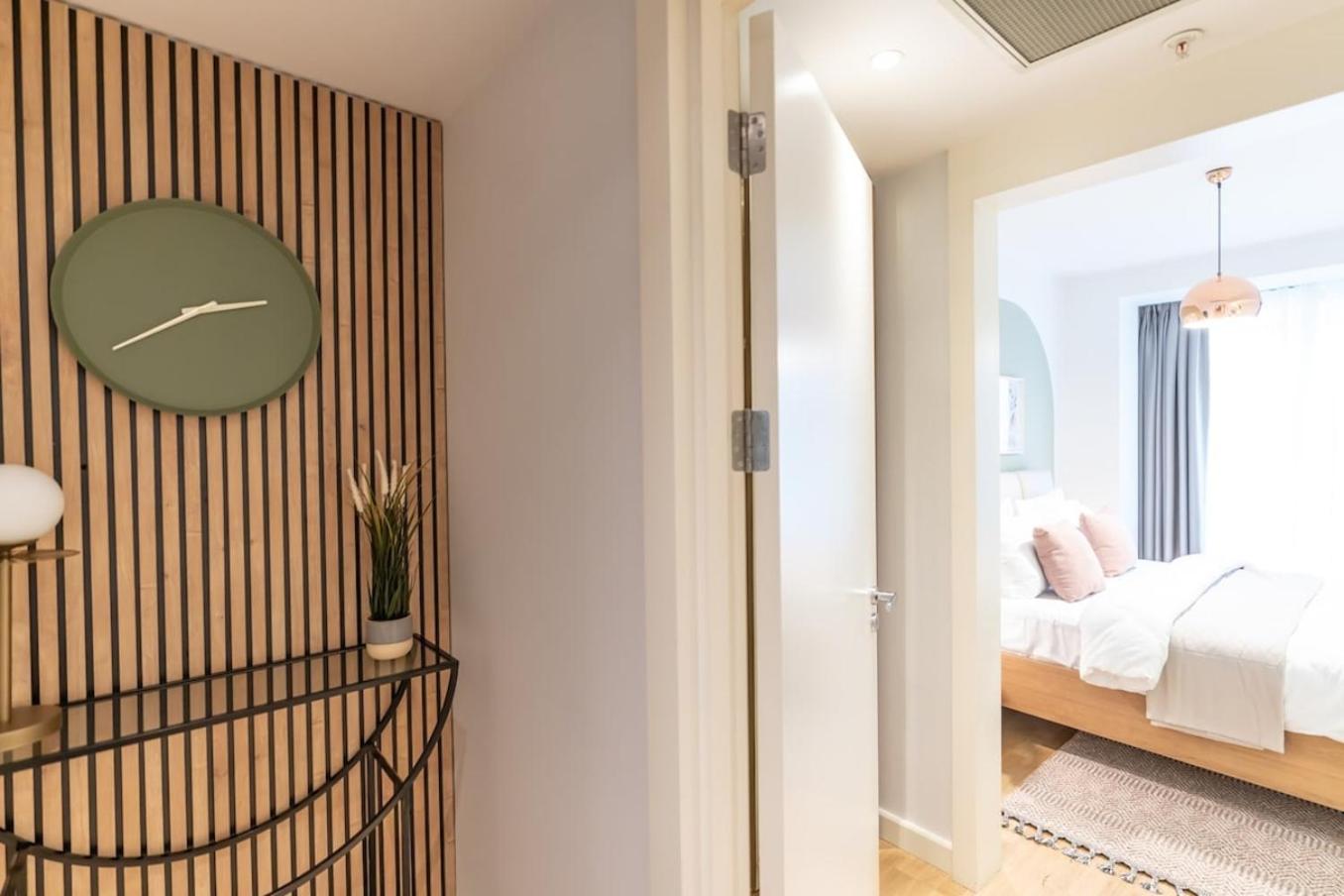 1-bdr Getaway With Poolgym Near Taksim Square