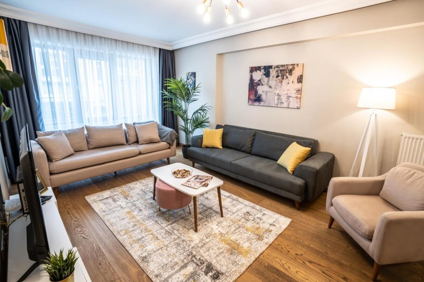 Full Near Osmanbey Metro Nianta Apartment