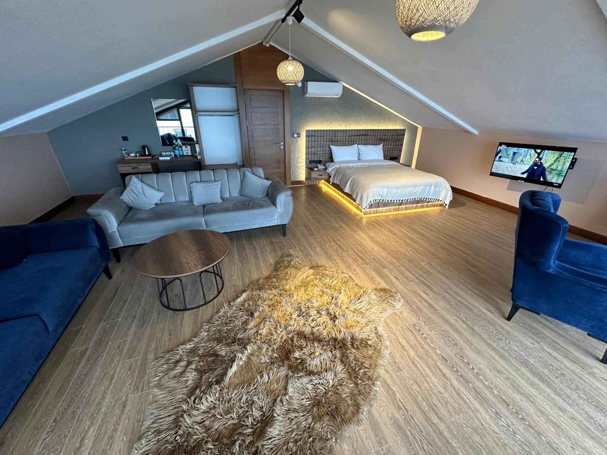 Hotel Marina Fener & *