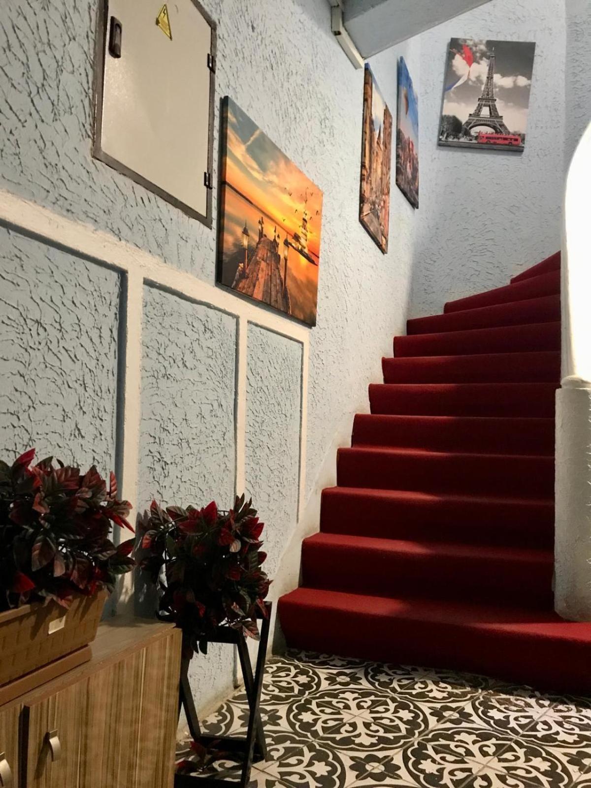 Taksim Otel 2*