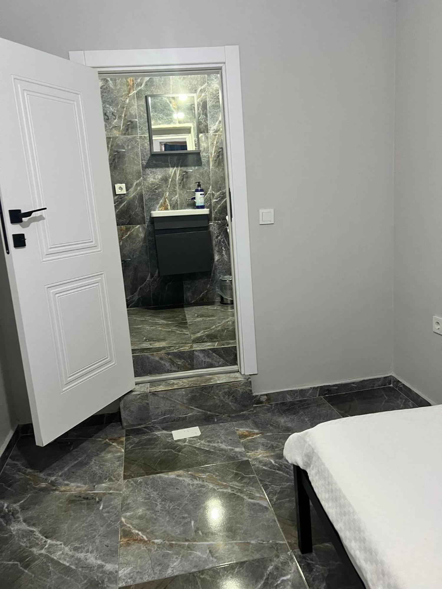 Aparthotel Zerya *