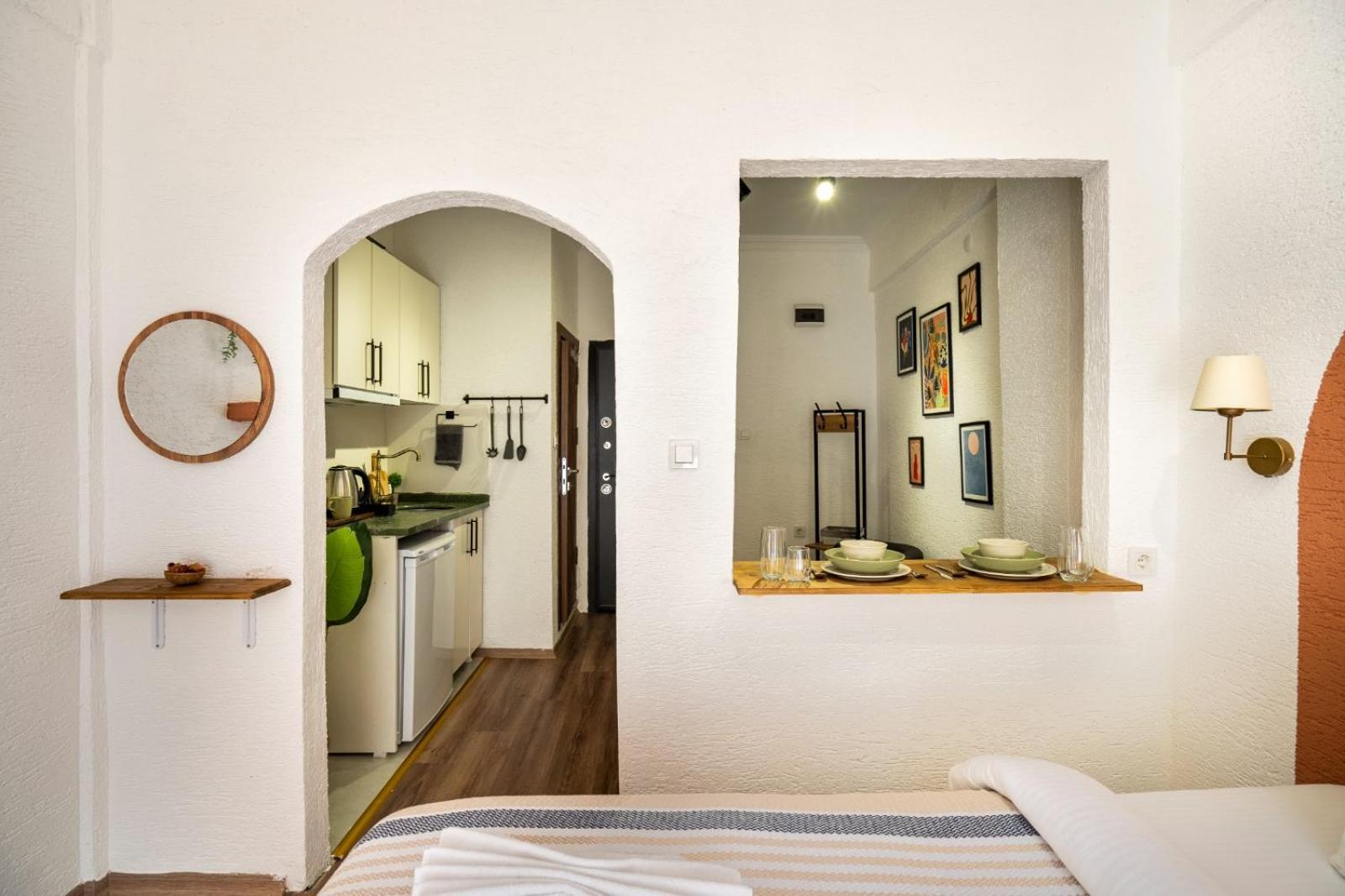 The Palm Suits Aparthotel