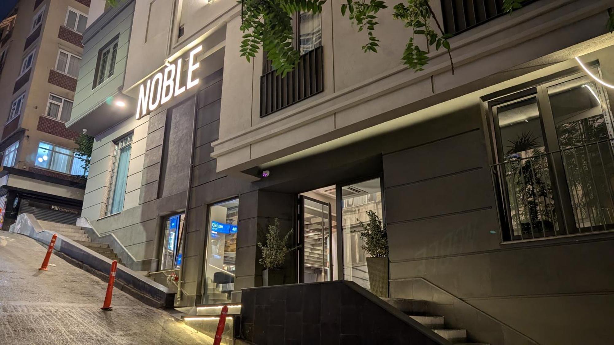 Noble Pangalti Hotel *