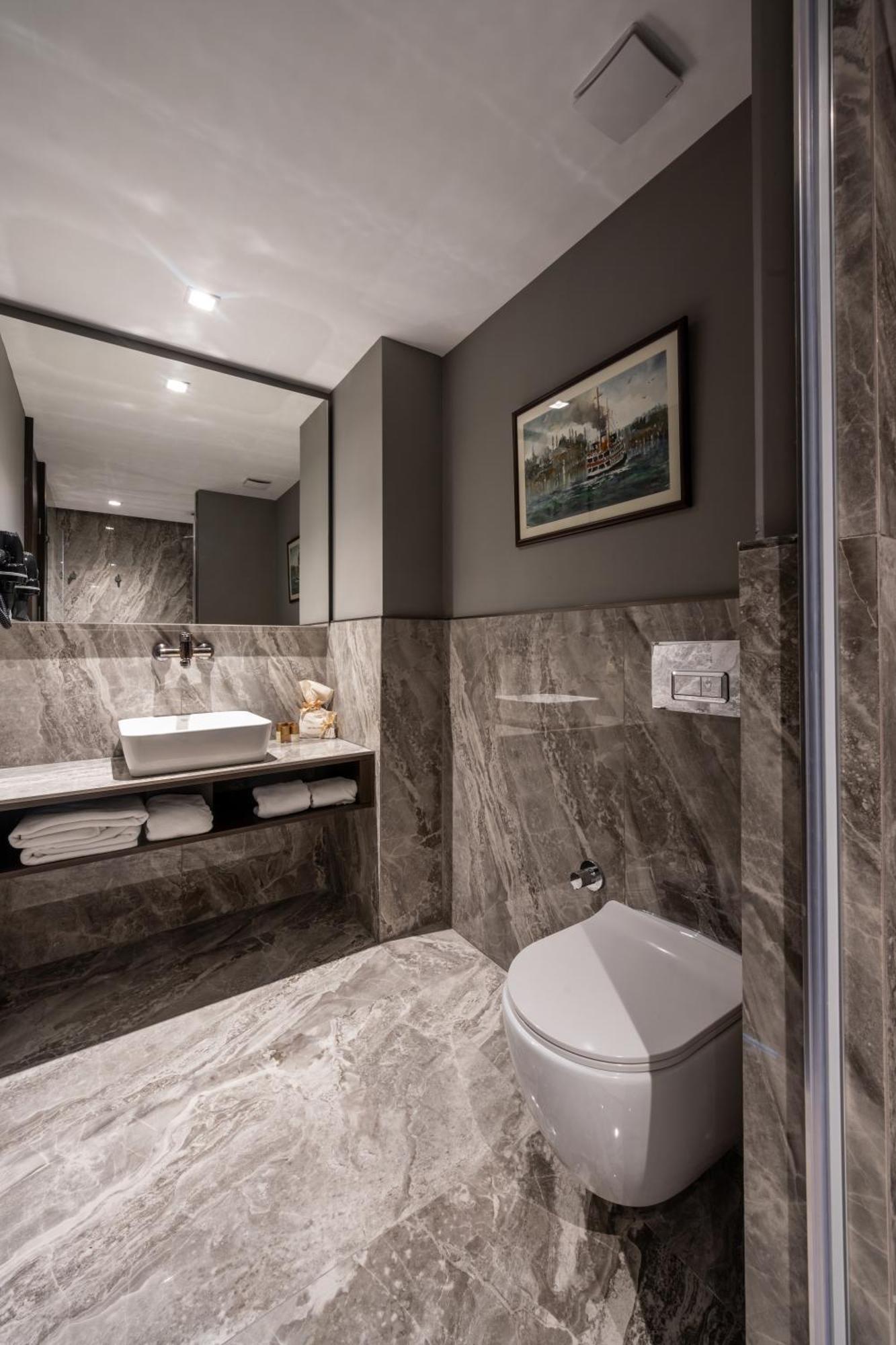 Hotel Noble Pangalti Istanbul