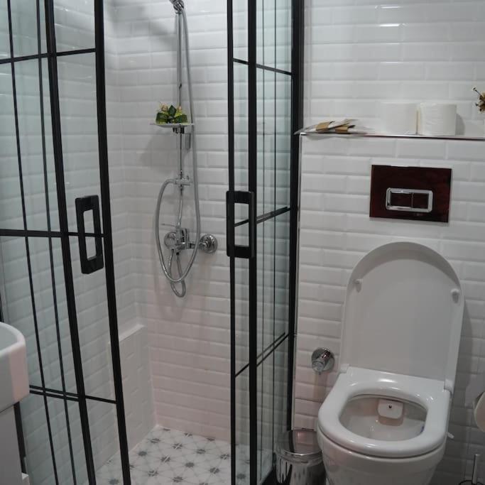 Beyoglu'nda Tarihi Apartment