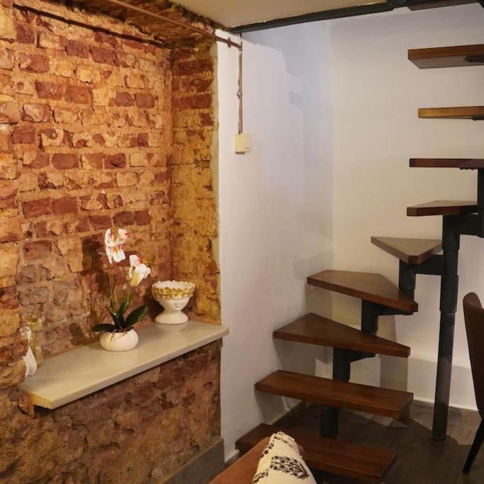 Beyoglu'nda Tarihi Apartment *