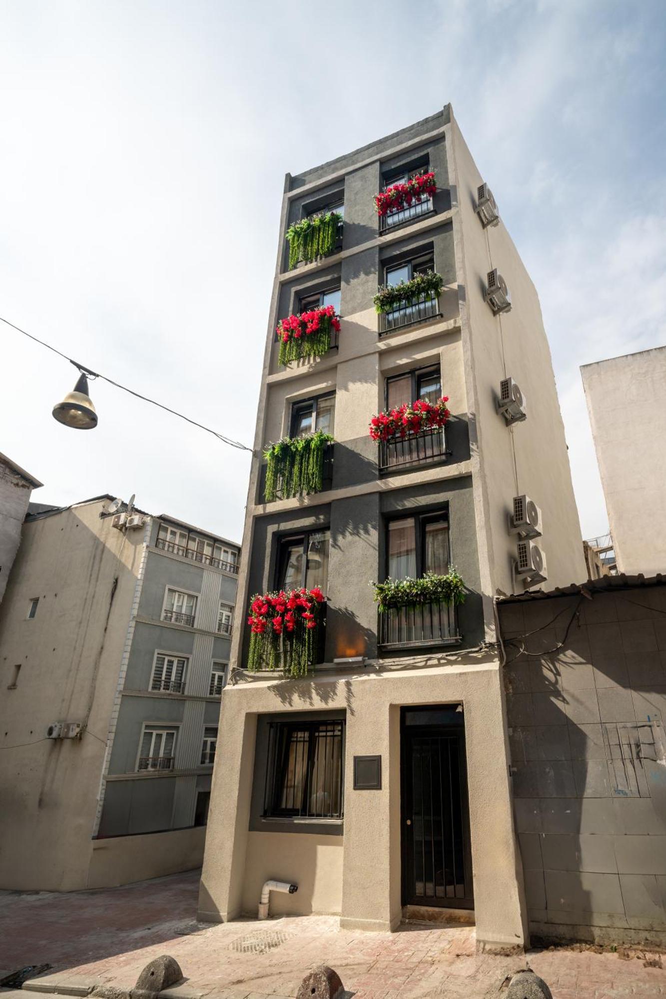 Urban Quarters - Nevizade Hotel Istanbul
