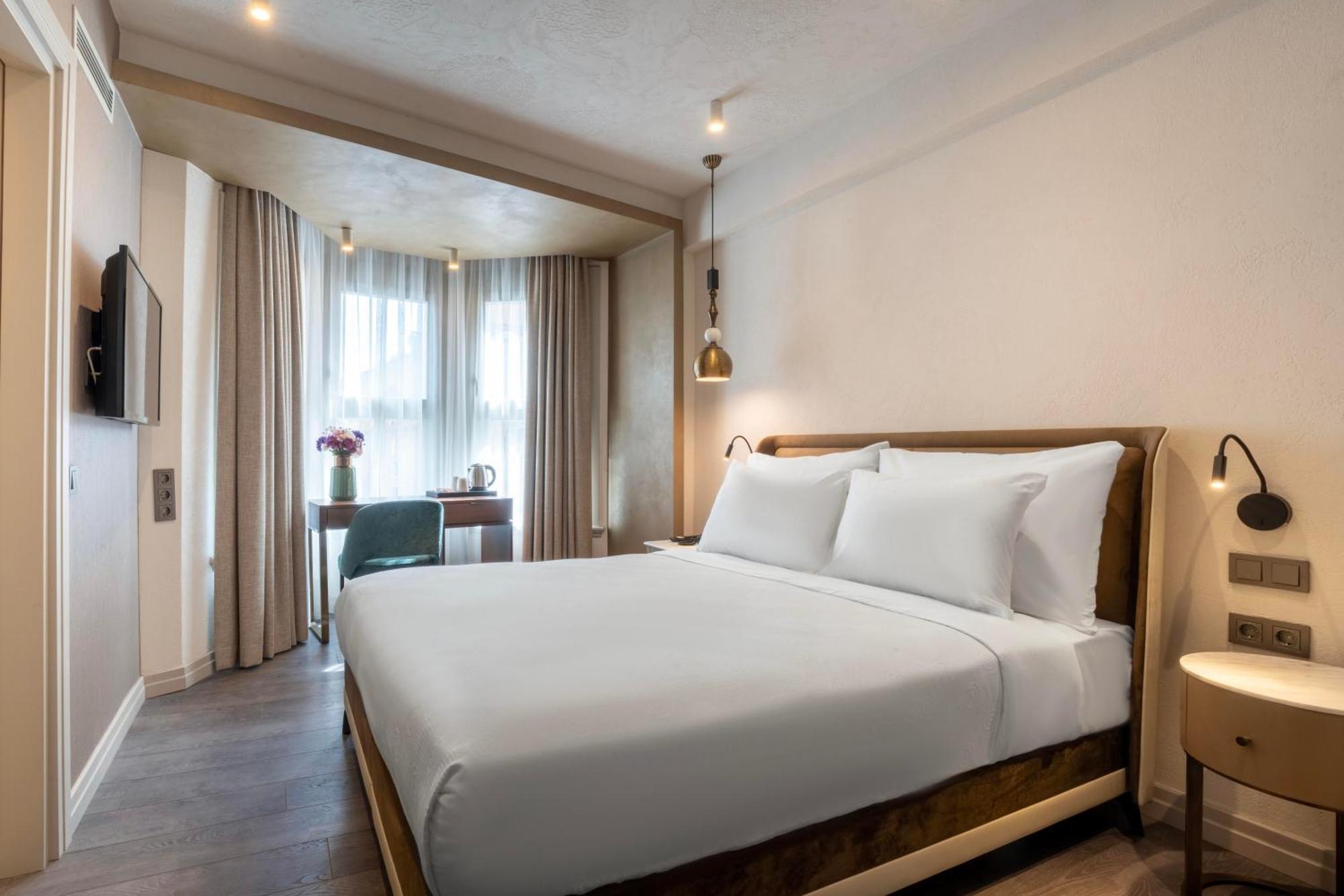 Smart And Simple Karakoy Hotel