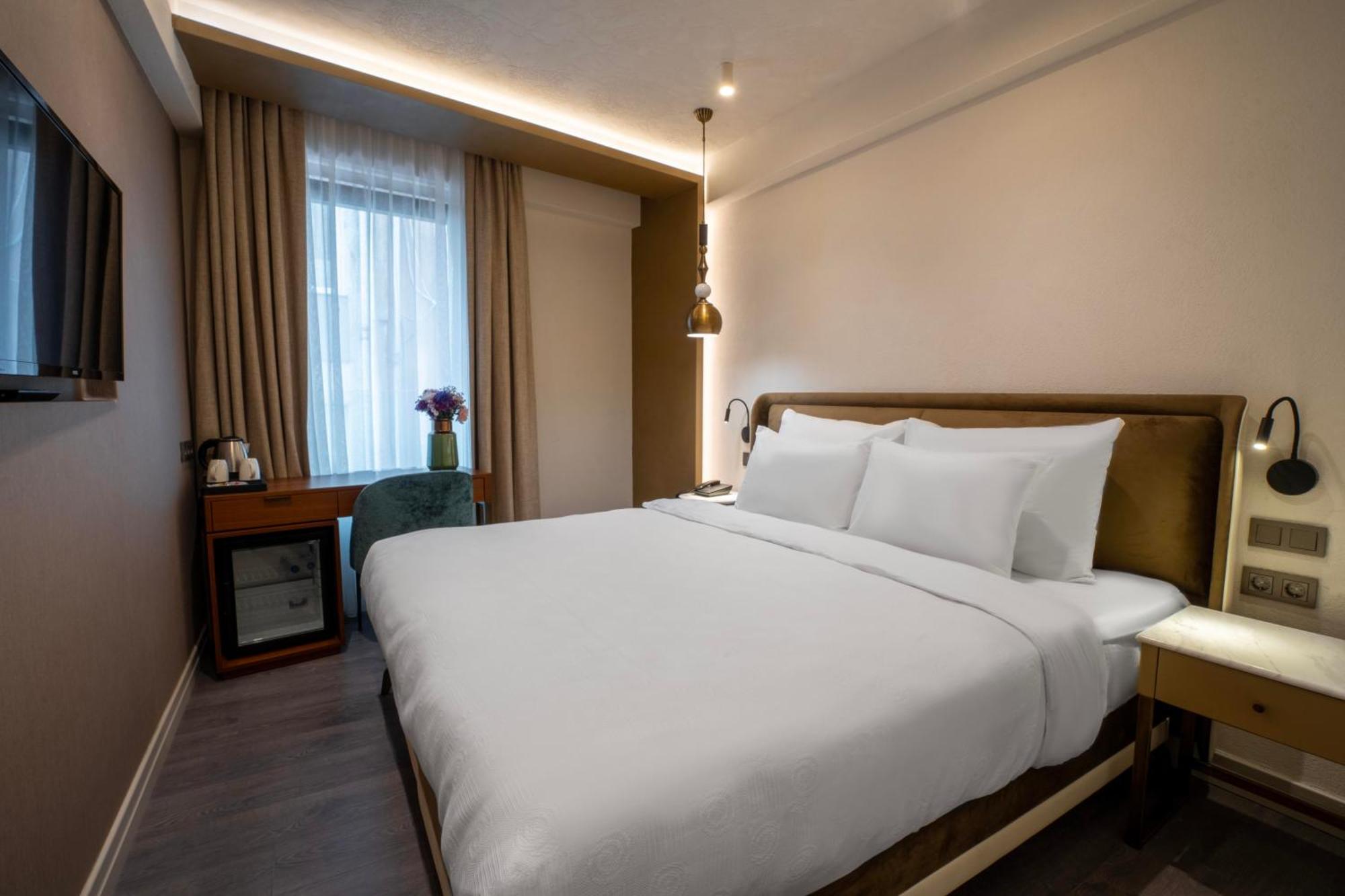 Smart And Simple Karakoy Hotel