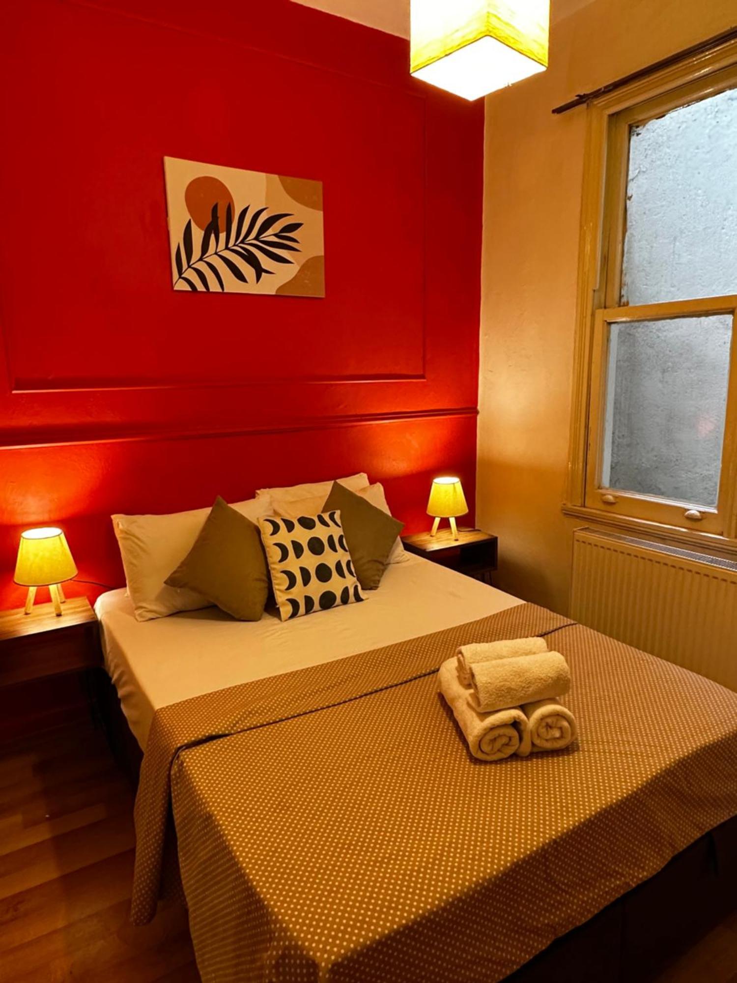 Aparthotel In Great Location In Kadikoy Seaside W. Amazing Shared Terrace *
