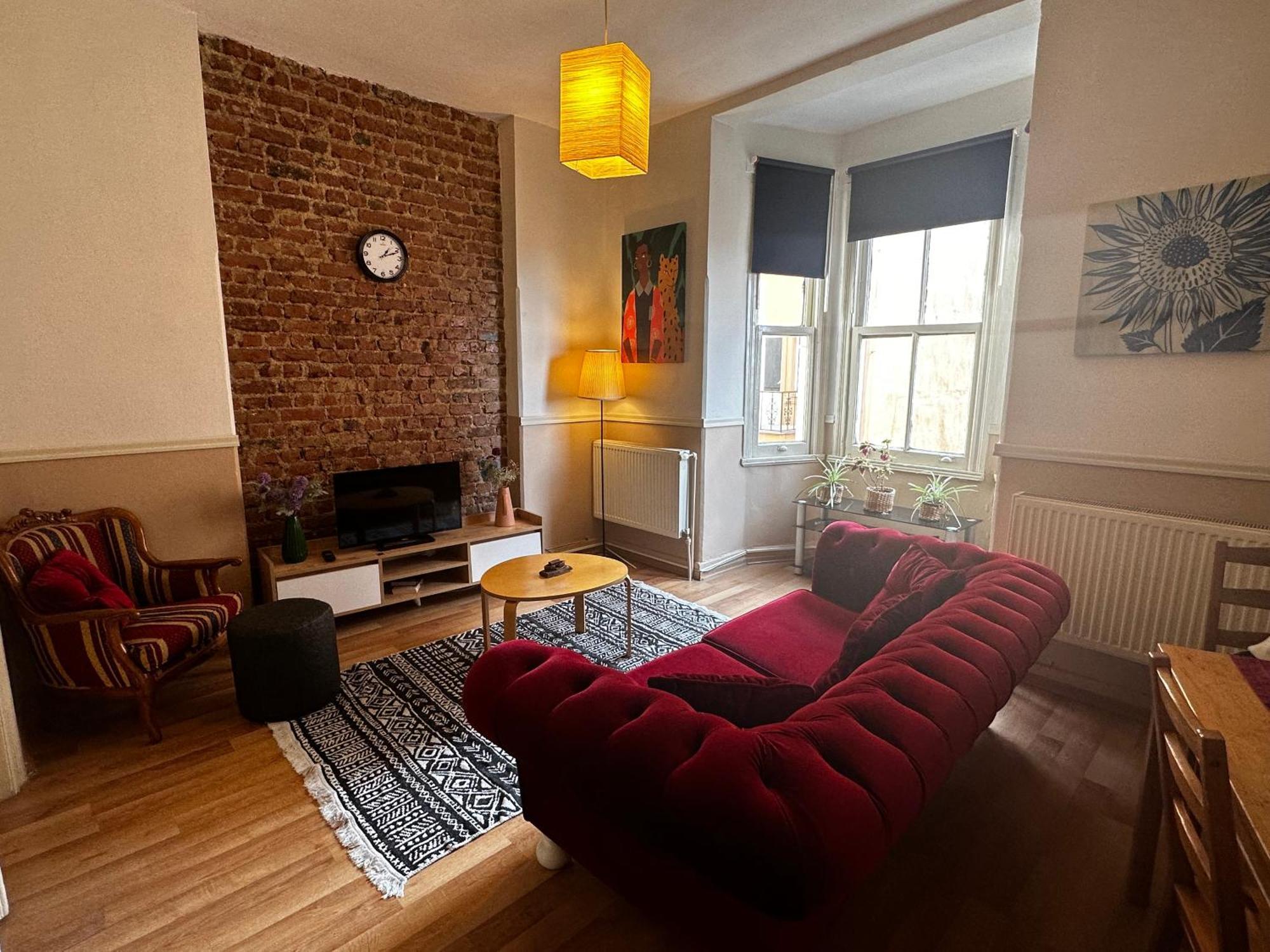 In Great Location In Kadikoy Seaside W. Amazing Shared Terrace Aparthotel