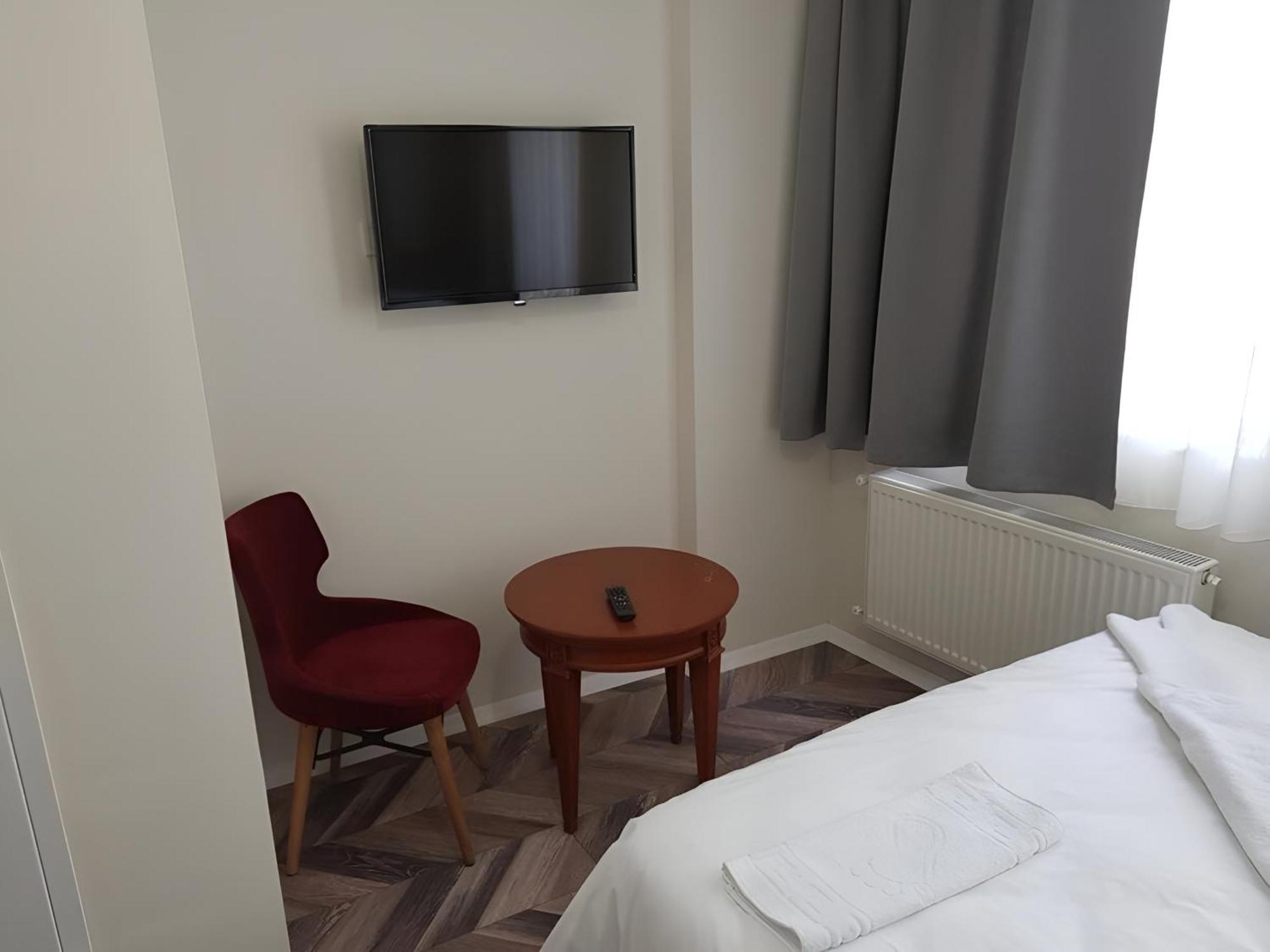 Grand Romanos Hotel Istanbul