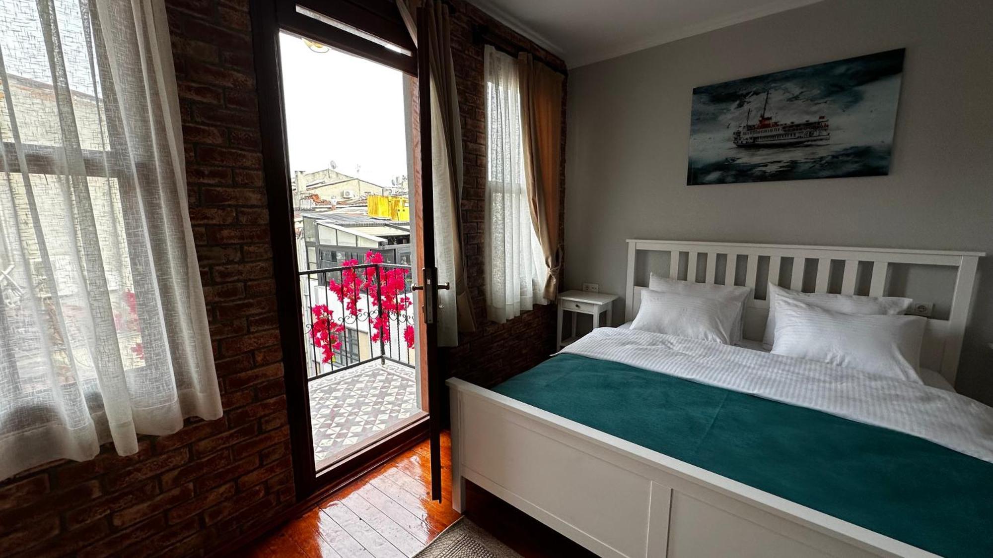 Lia Besiktas Hotel *