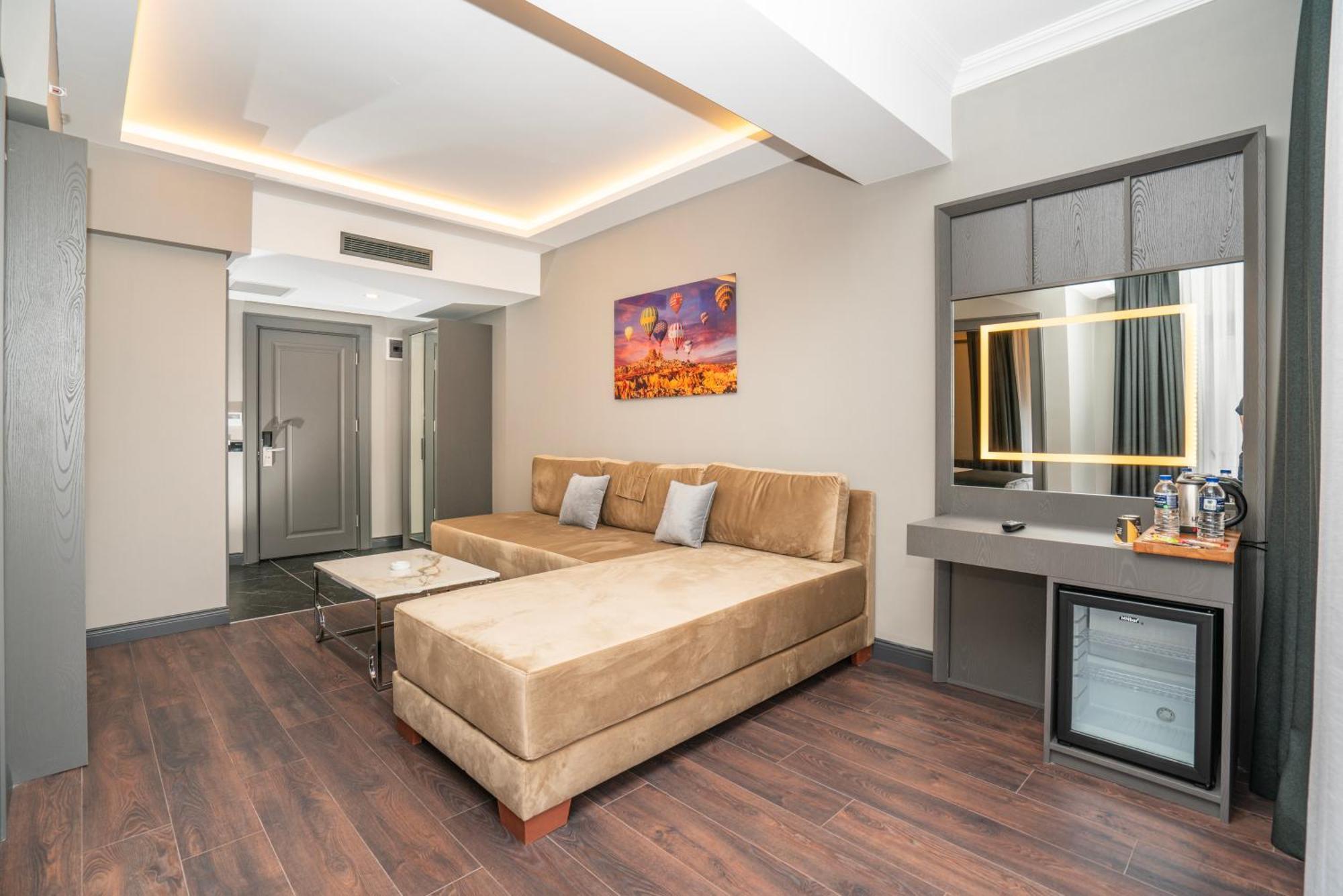 216 Style Hotel 3*