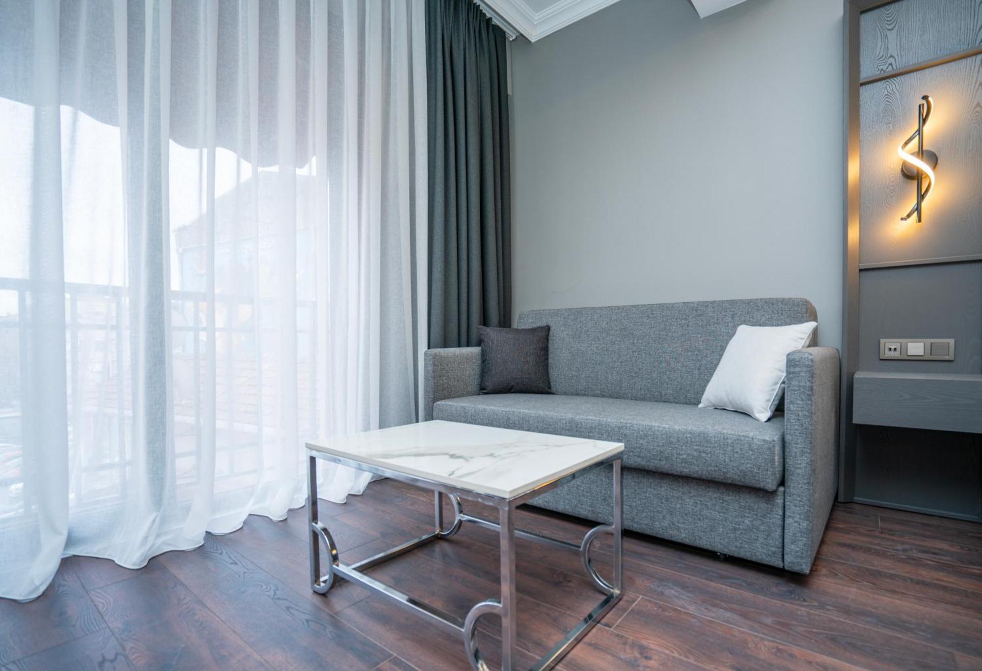 216 Style Hotel