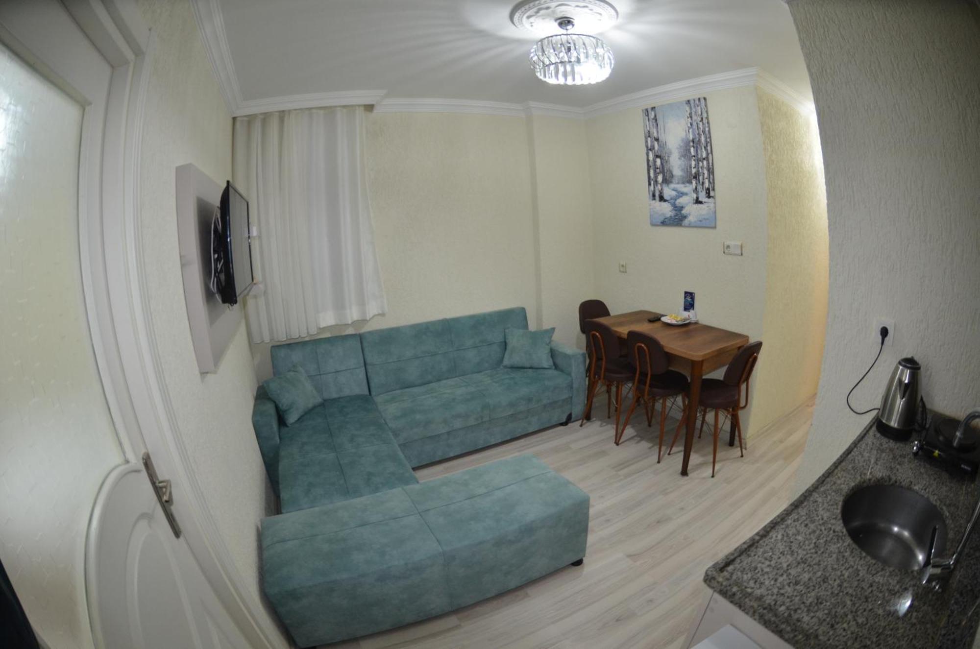 Hotel Ikbal Apart Old Town 3*