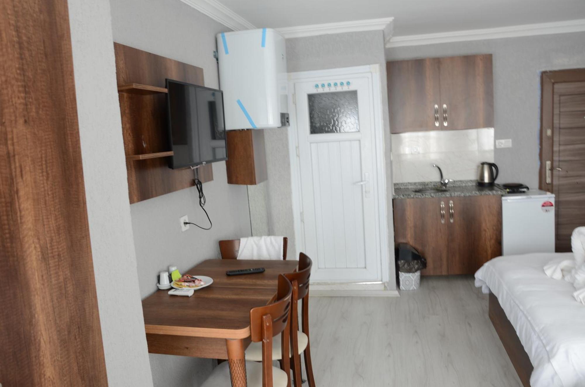 Ikbal Apart Old Town Hotel 3*