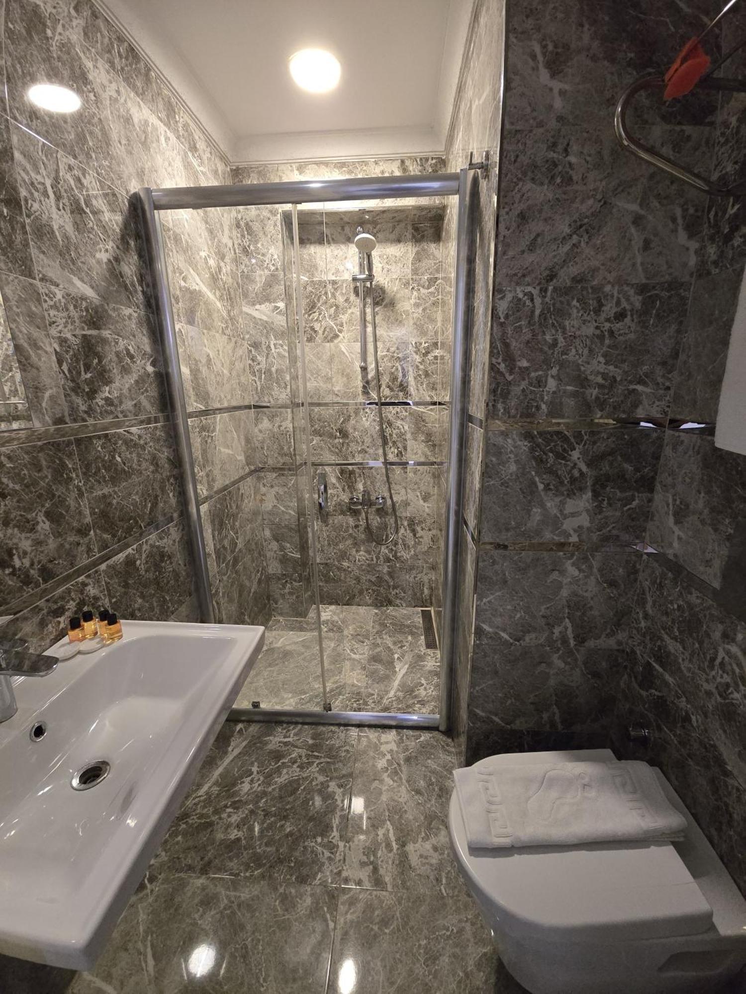 The Empress Theodora Ll Hostel