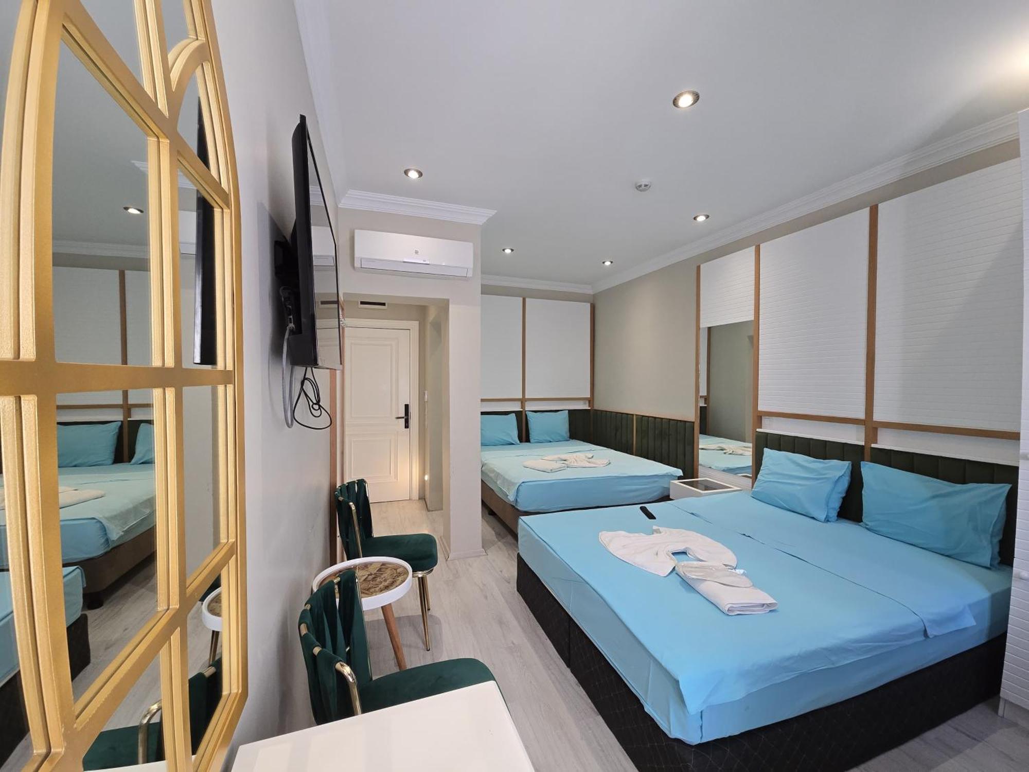 The Empress Theodora Ll Hostel *
