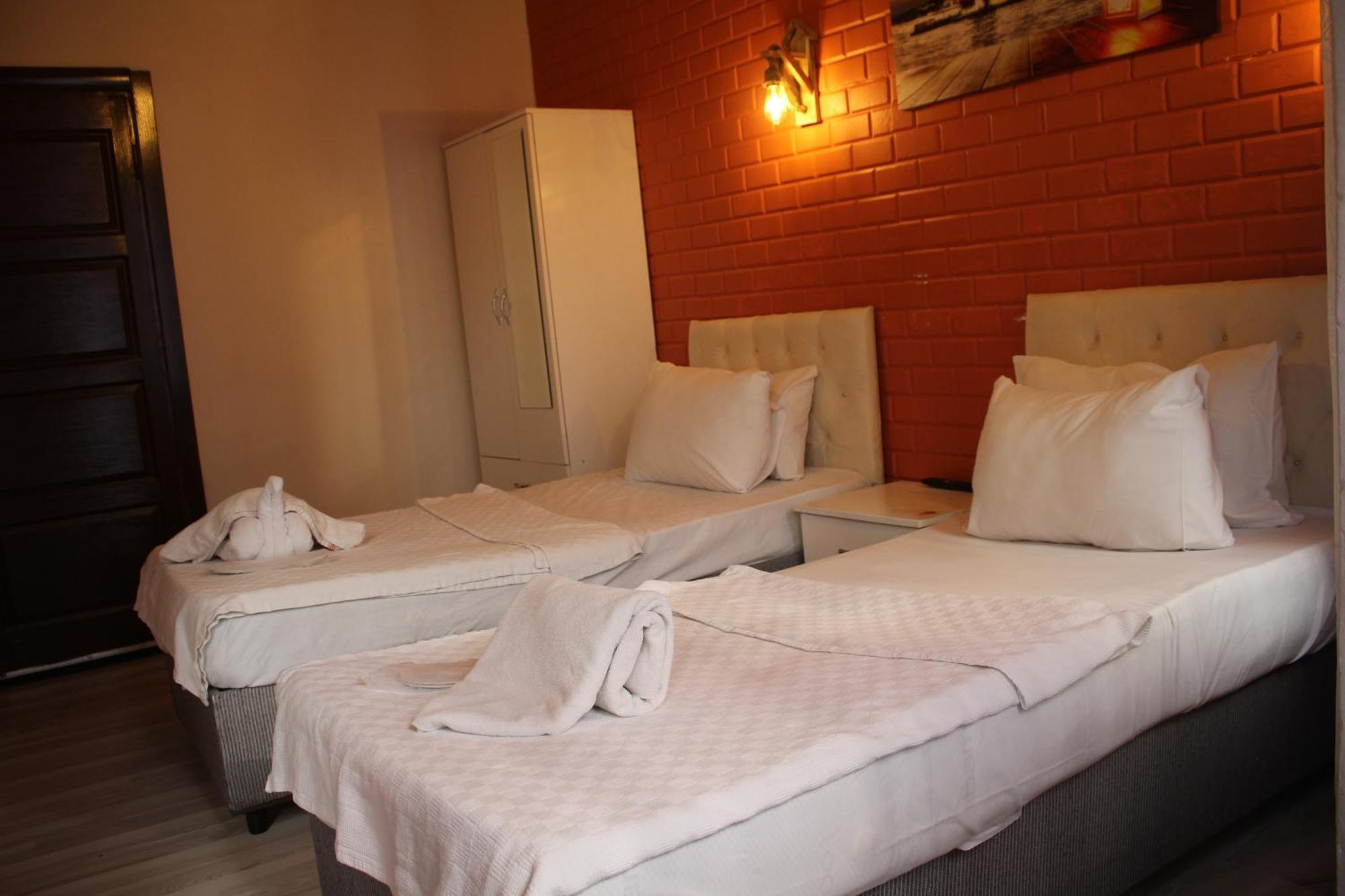 Hotel Taksim Bricktown *