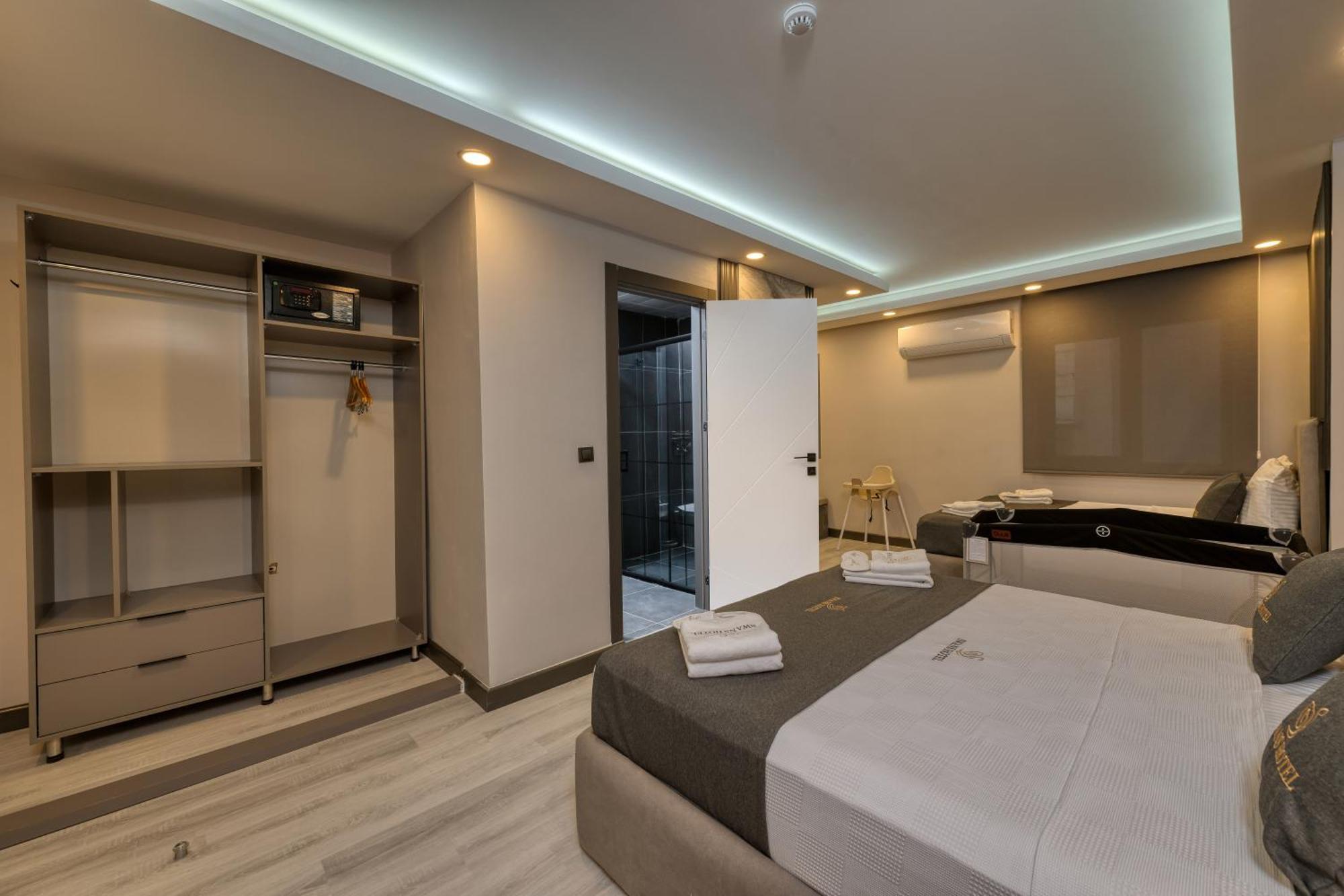 Hotel Swans Old Grand Bazaar