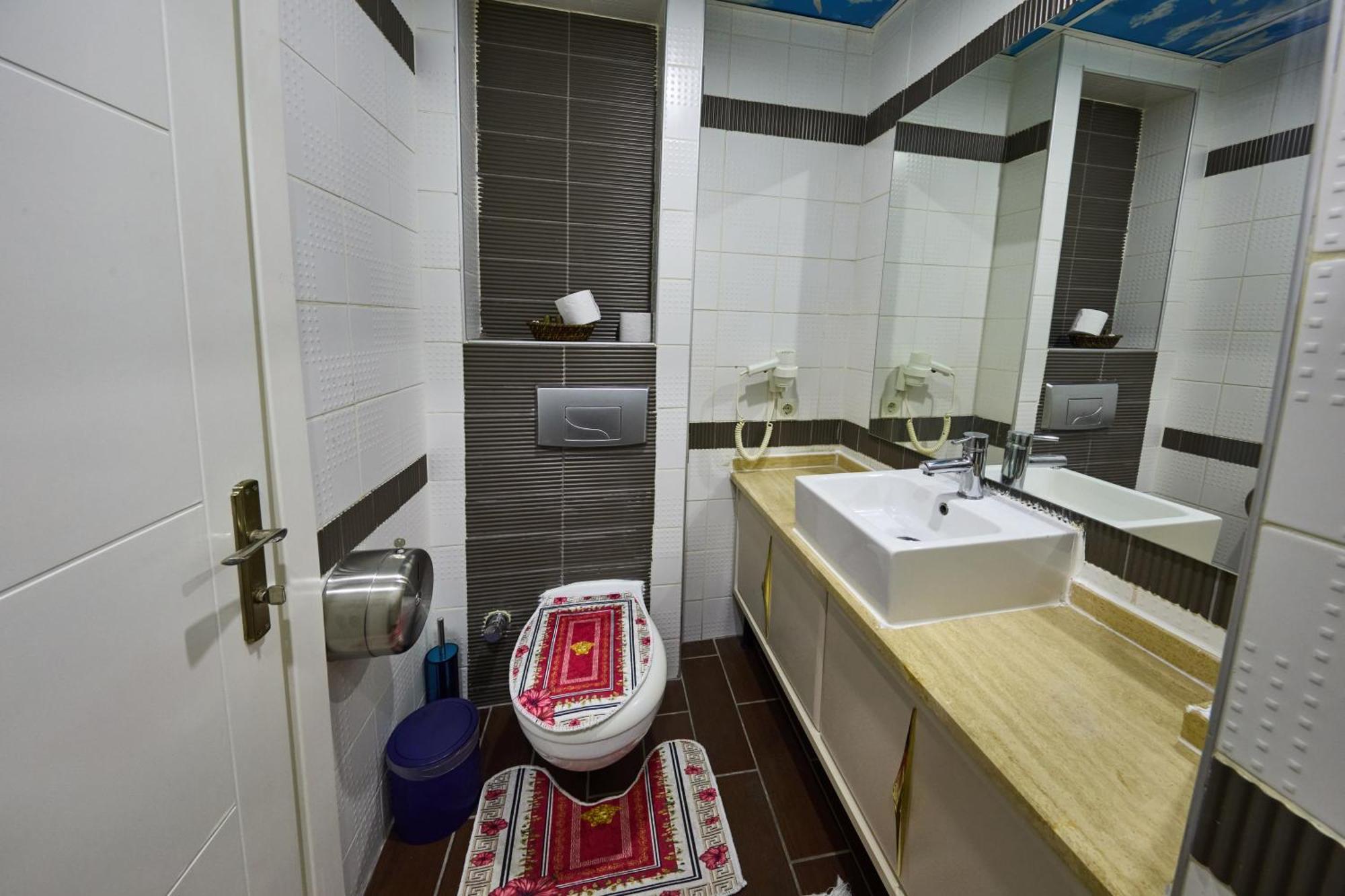 By Aydin Hotel