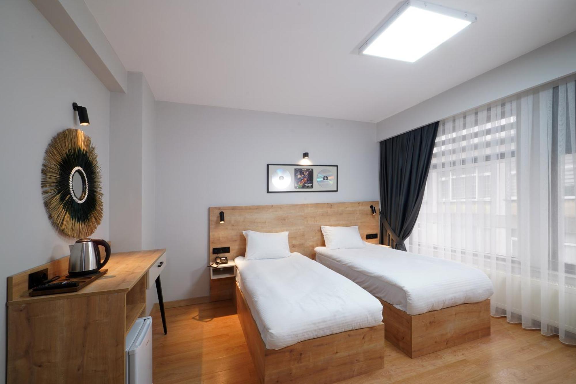 Otel Meet Kadikoy