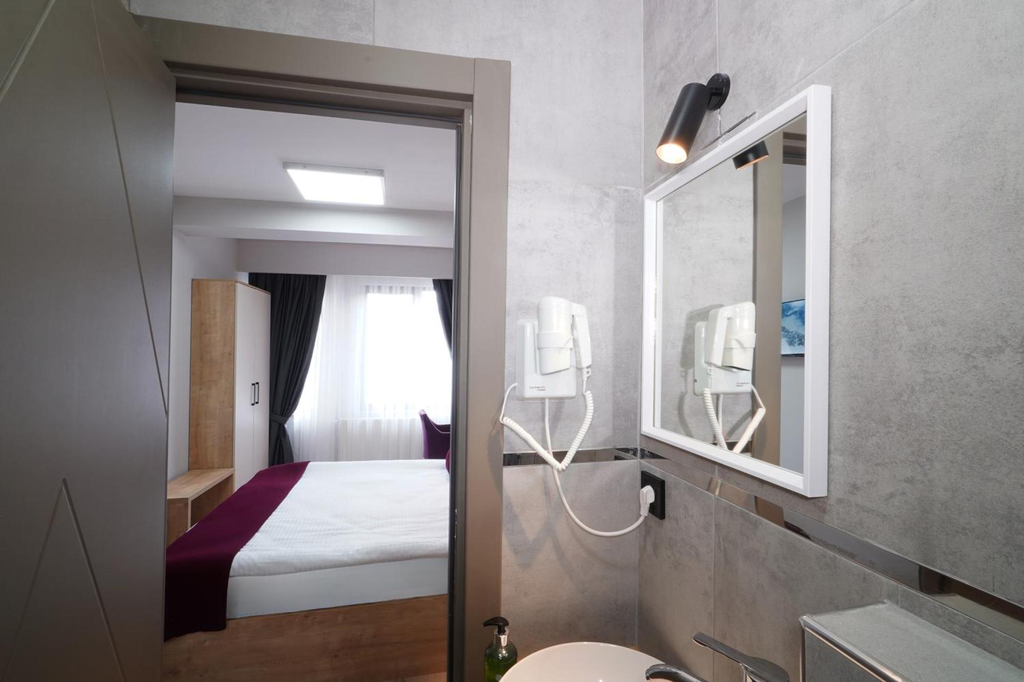 Otel Meet Kadikoy