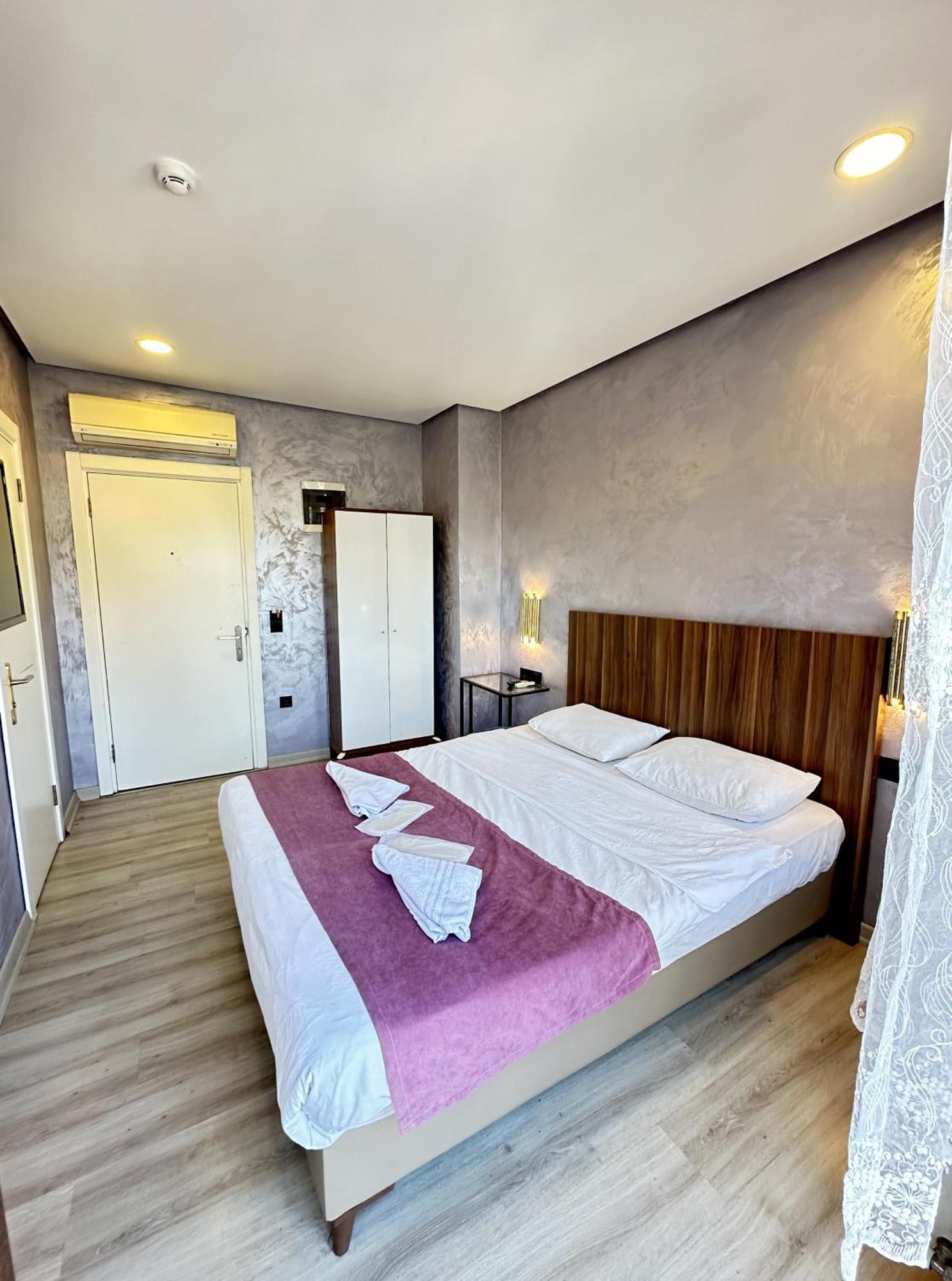 Hotel Taxim Alyon